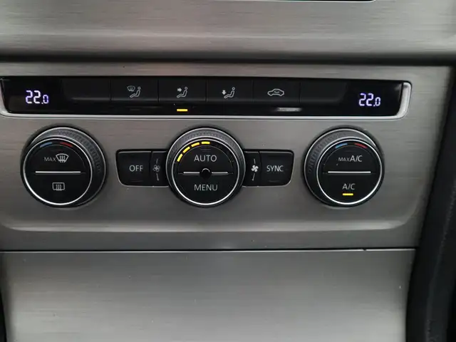 Volkswagen Golf view 27