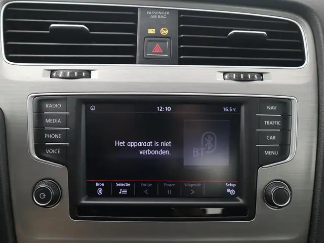 Volkswagen Golf view 24