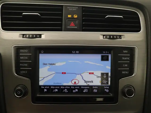 Volkswagen Golf view 12