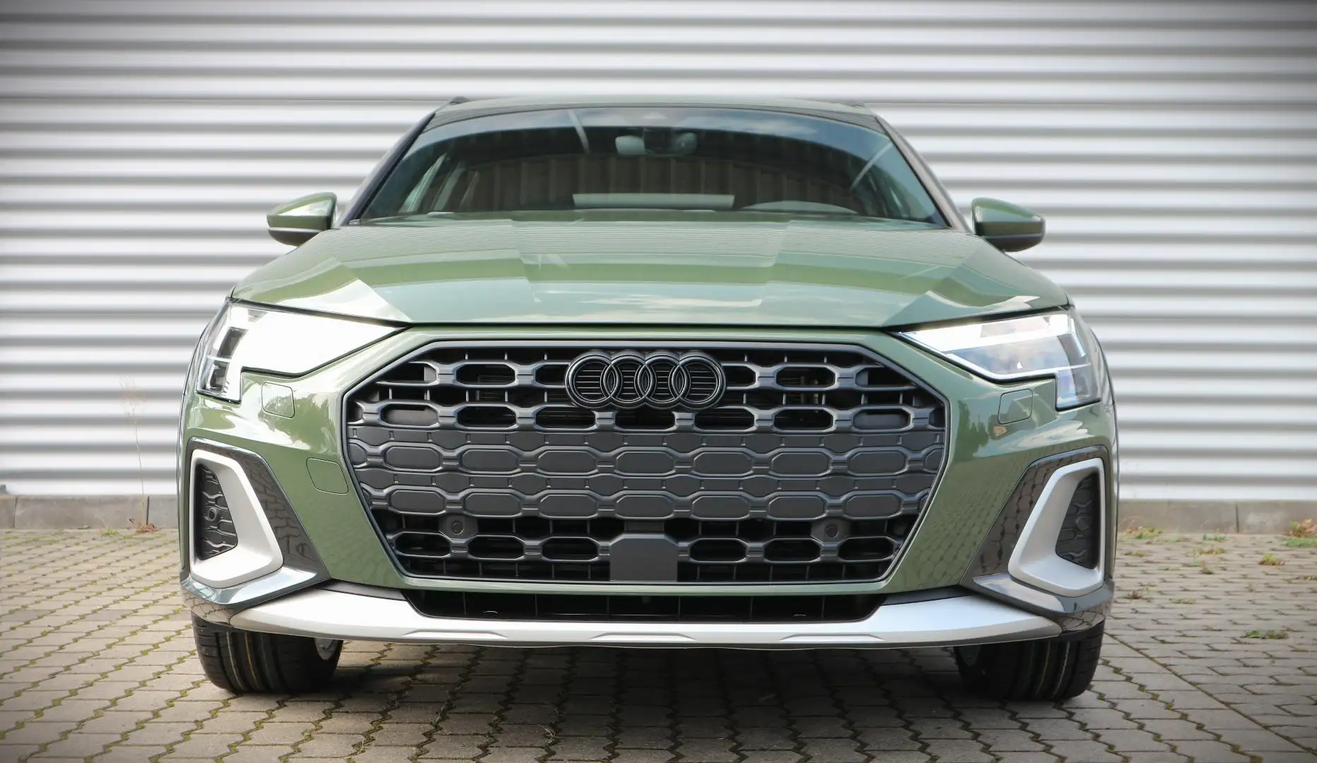 Audi S-line, Matrix, Assistenz, 19 ZOLL u.v.m. Grün - 2