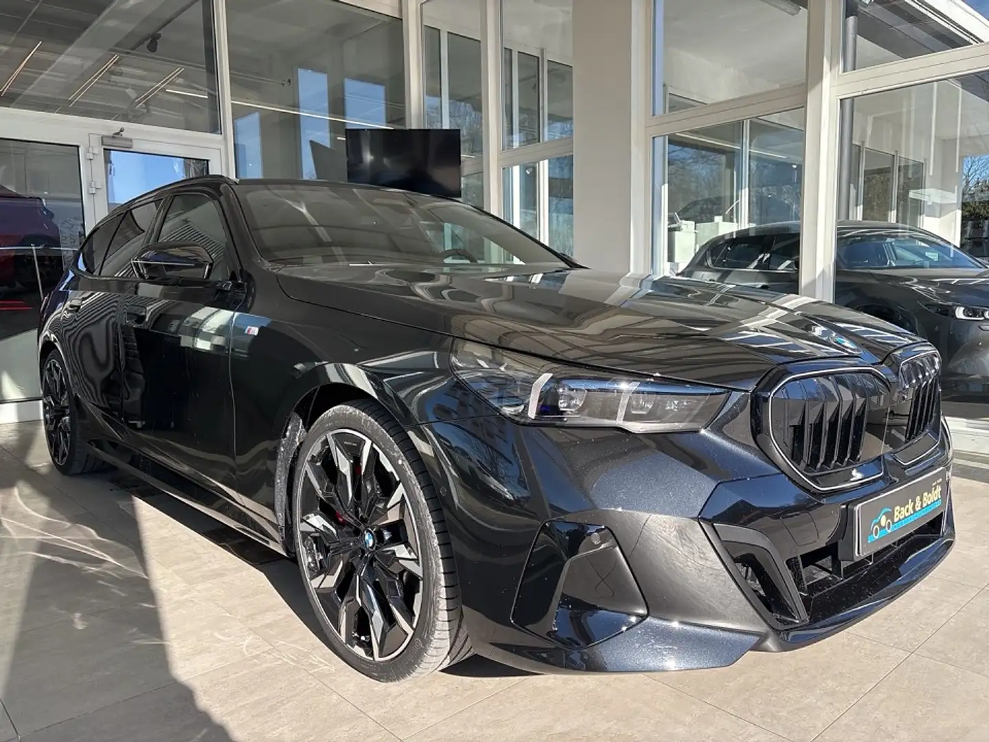 BMW 540 d Touring MSPORT PRO+PANO+STANDHZG+AHK+B&W+21ZOLL - 1