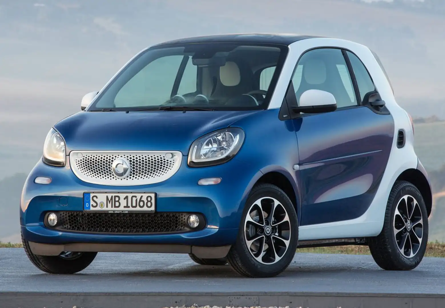 smart forTwo Coupé Brabus Aut. Negro - 2