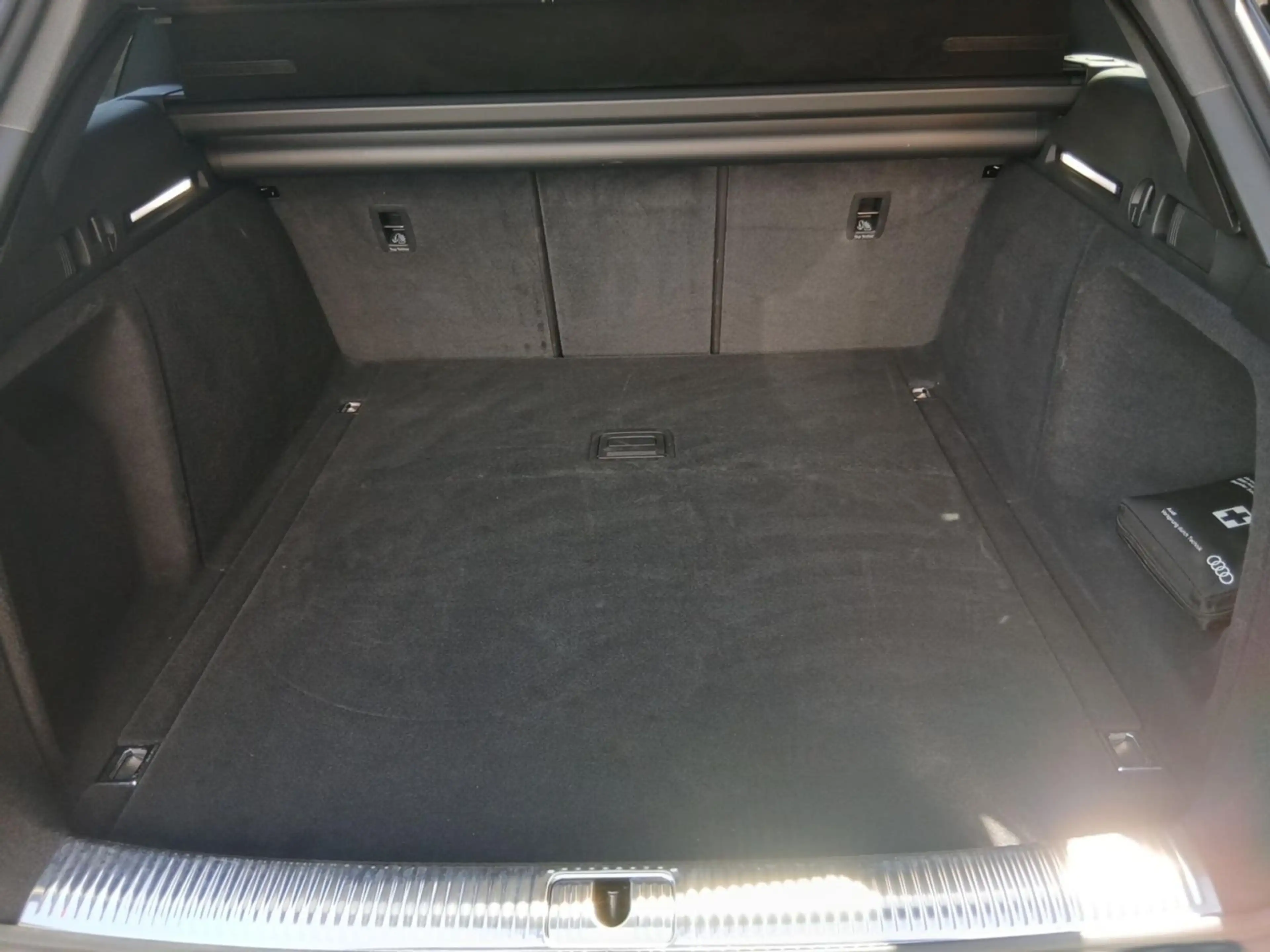 Audi S4 *MATRIX*NAV+*AHK*R-CAM*GRA*SHZ* — photo 24