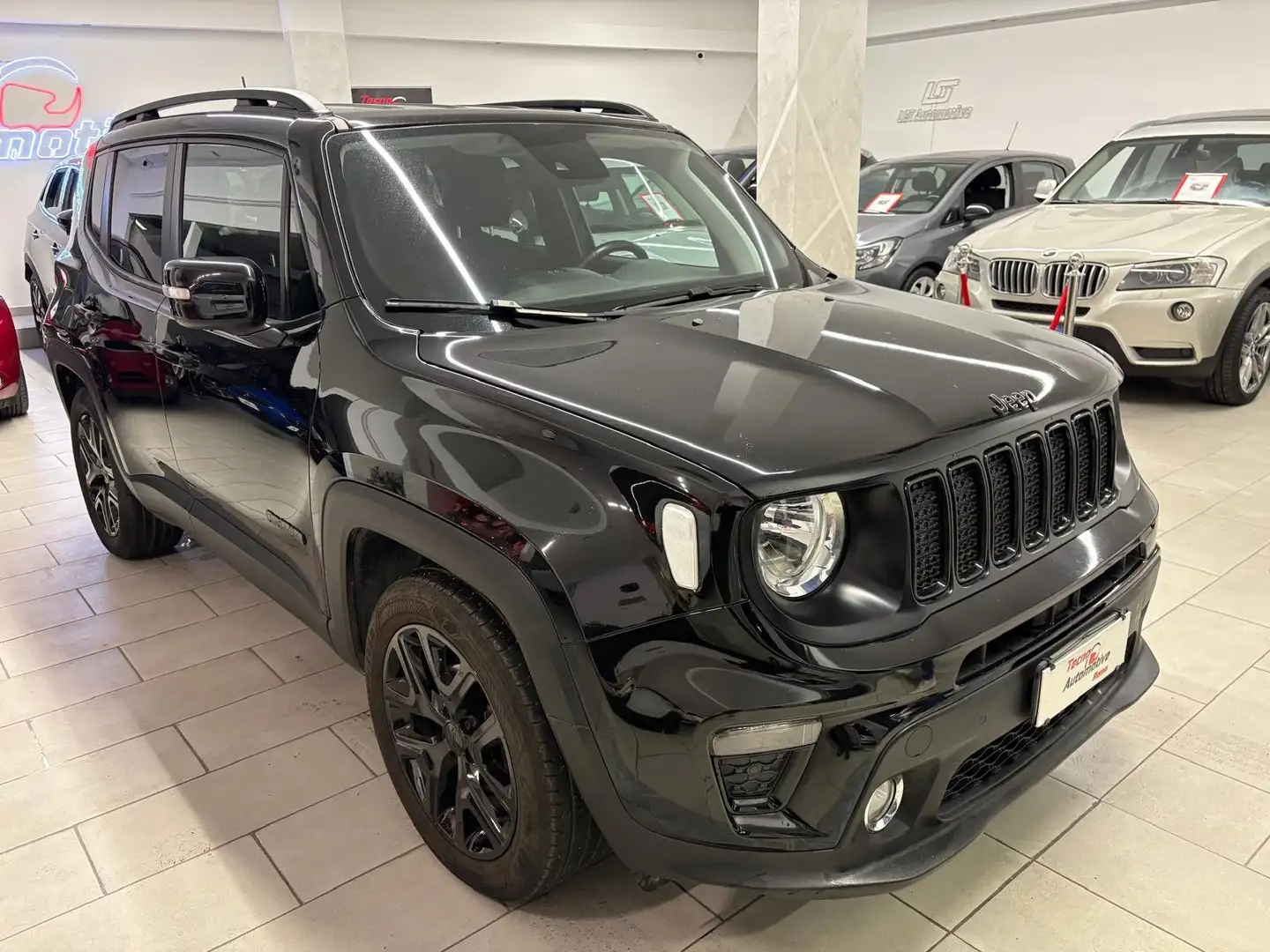 Jeep Renegade 1.6 mjt Night Eagle 2wd 120cv ddct *UNIPRO* Schwarz - 1