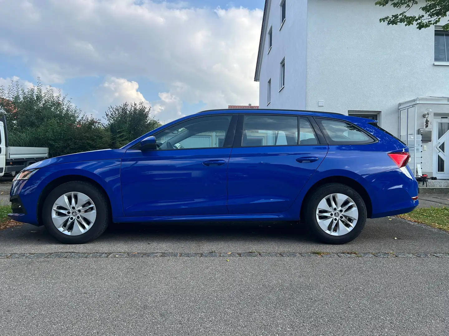 Skoda Octavia Combi 1.5 TSI Ambition LED, Anhängerkupplung Blau - 1