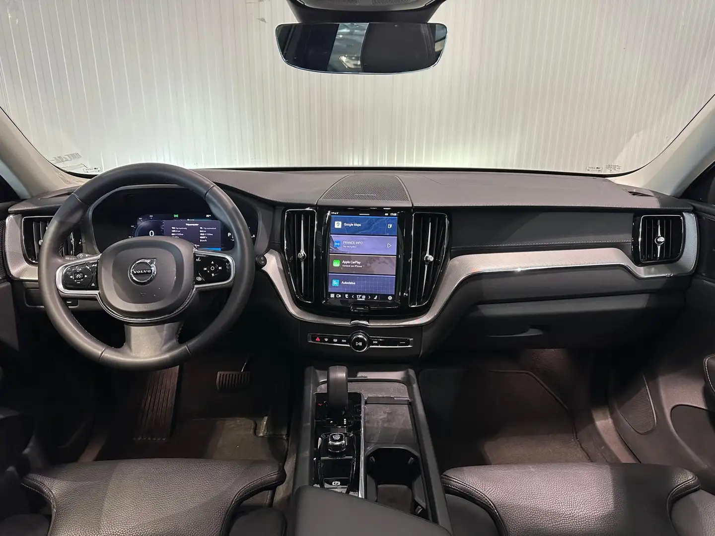 Volvo XC60 T8 Aut. Long Range Ultimate Bright ACC Parkeercame Grau - 2
