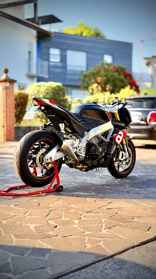 Aprilia Tuono V4 1000 APRC ABS Schwarz - 2