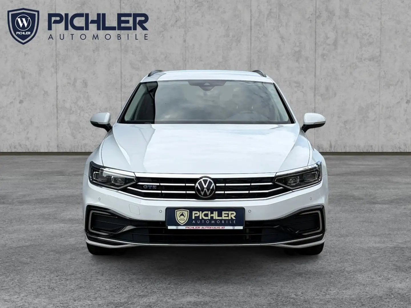 Volkswagen Passat Variant GTE Weiß - 2