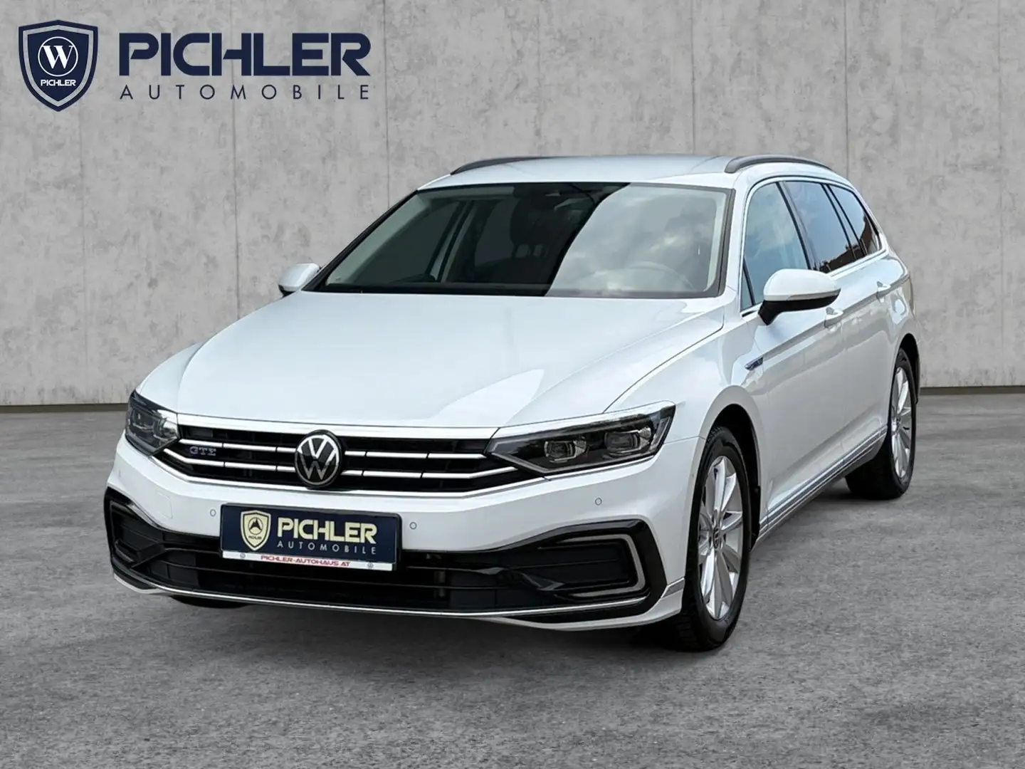 Volkswagen Passat Variant GTE Weiß - 1