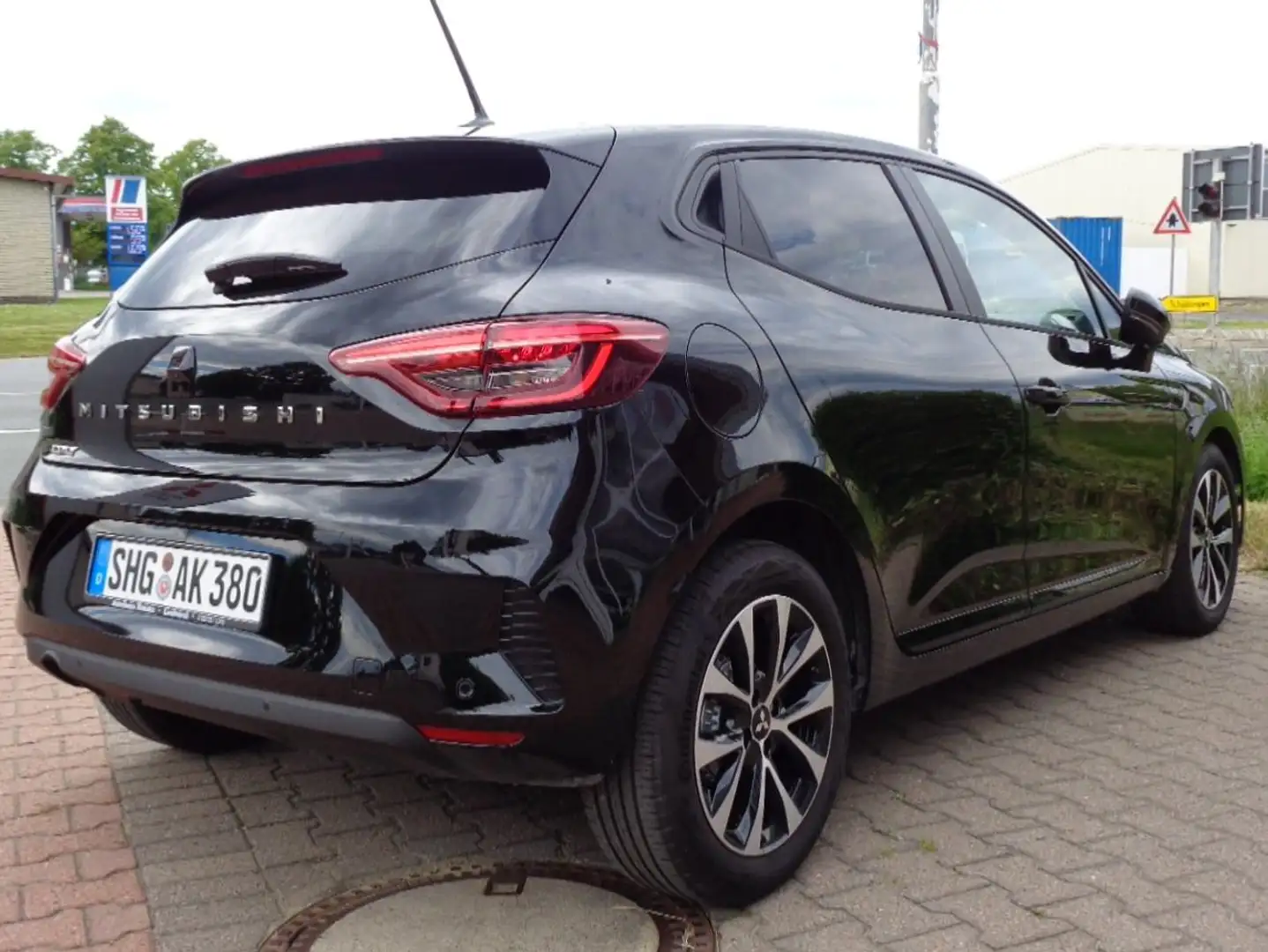 Mitsubishi Colt 1.0 Turbo-Benziner Plus #LED#SmatLink Schwarz - 2