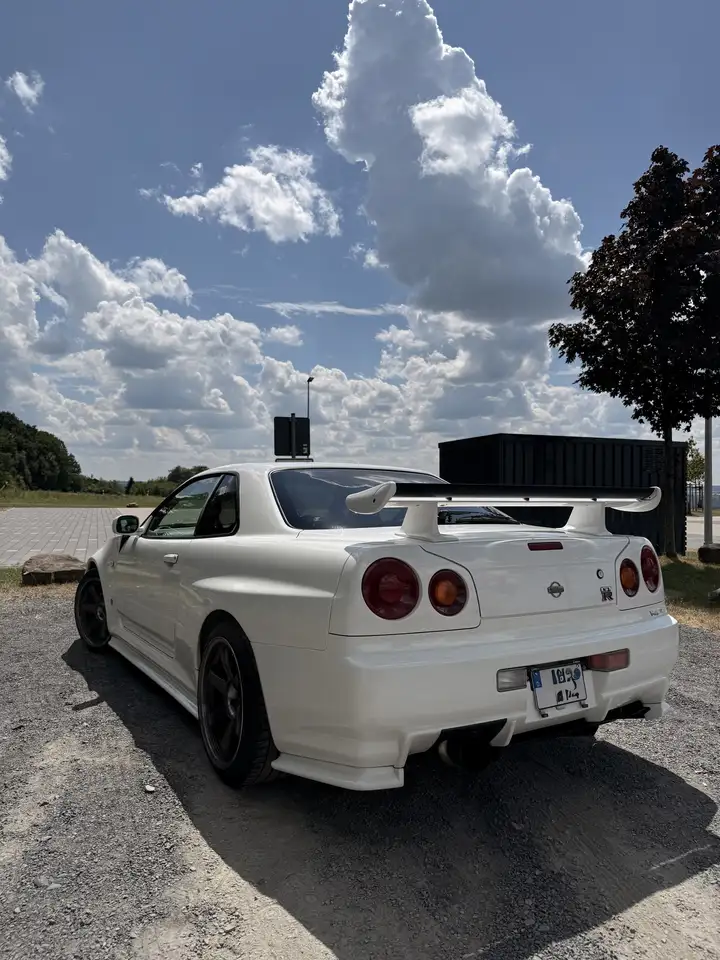 Nissan Skyline R34 GT-R V-SPEC, foto 3