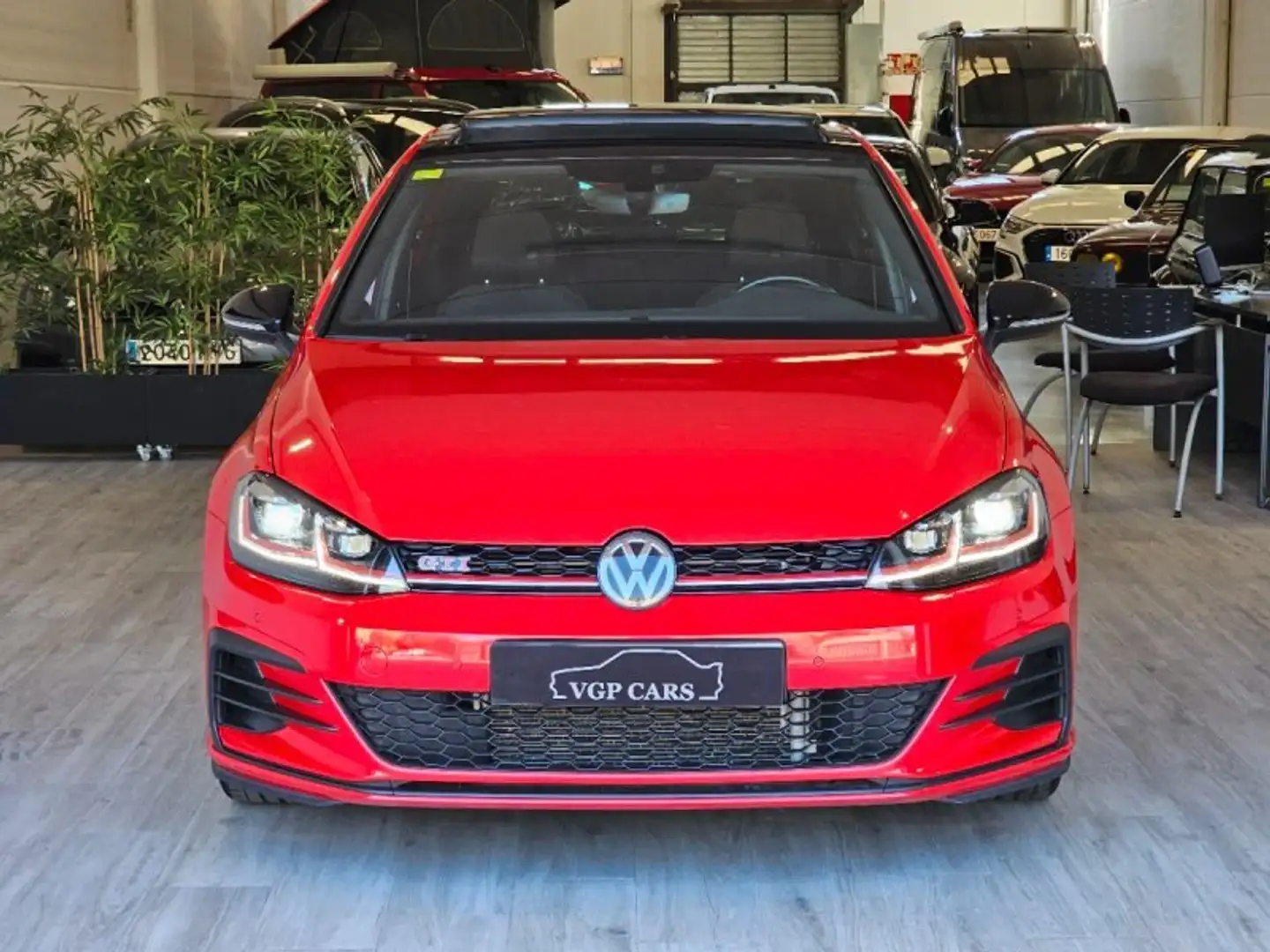Volkswagen Golf GTI 2.0 TSI Performance DSG7 180kW Rojo - 2