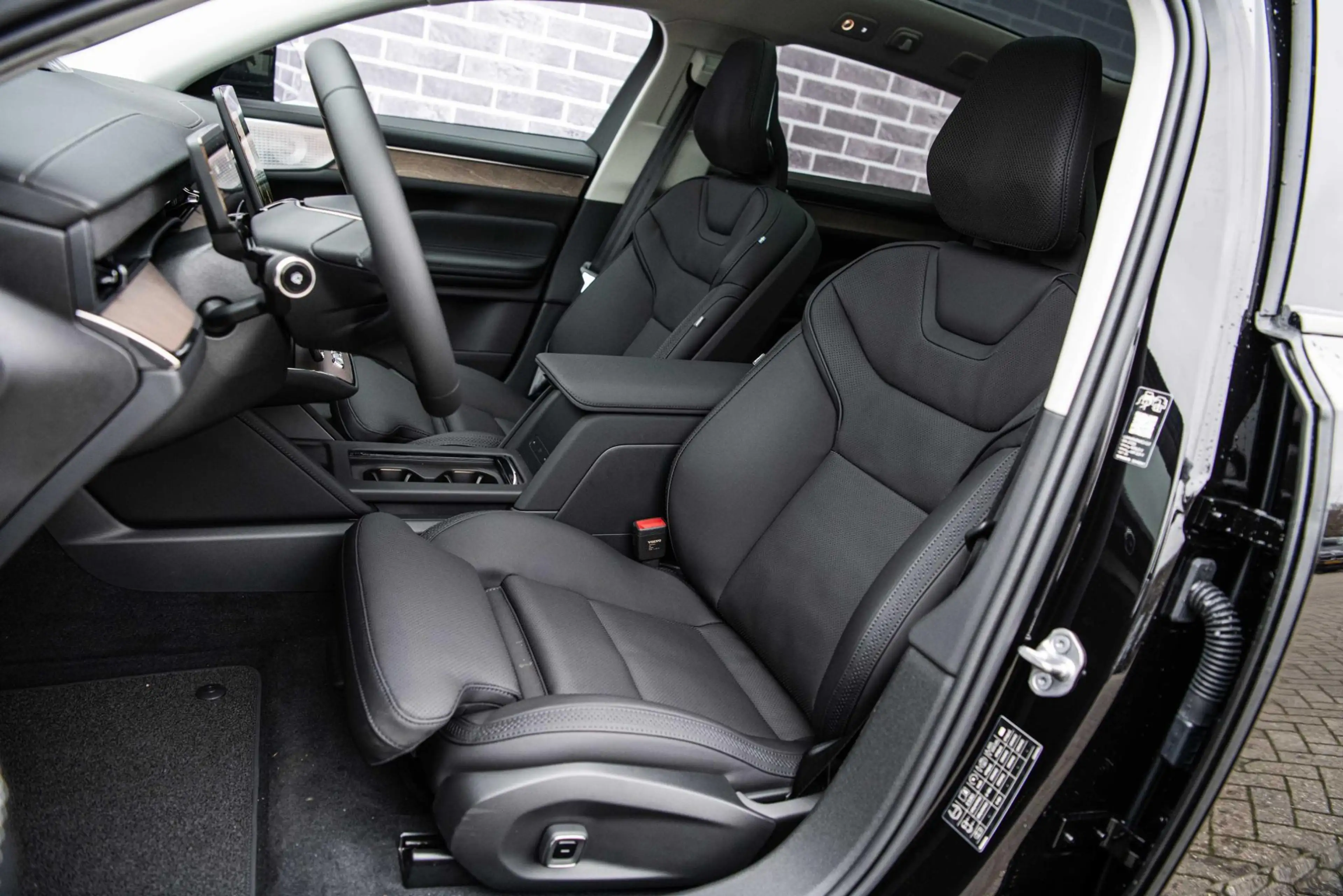 Volvo ES90 Single Motor Extended Range Ultra 92 kWh | Pilot A — photo 7