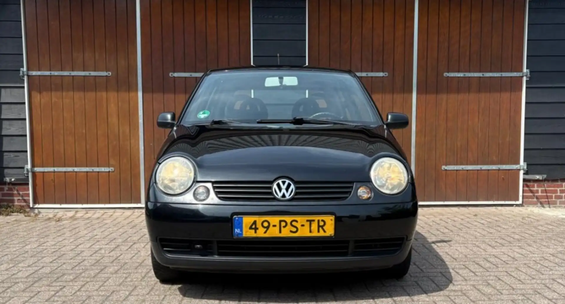 Volkswagen Lupo 1.4 Comfortline, Nieuwe APK, Distributie vervangen Zwart - 2
