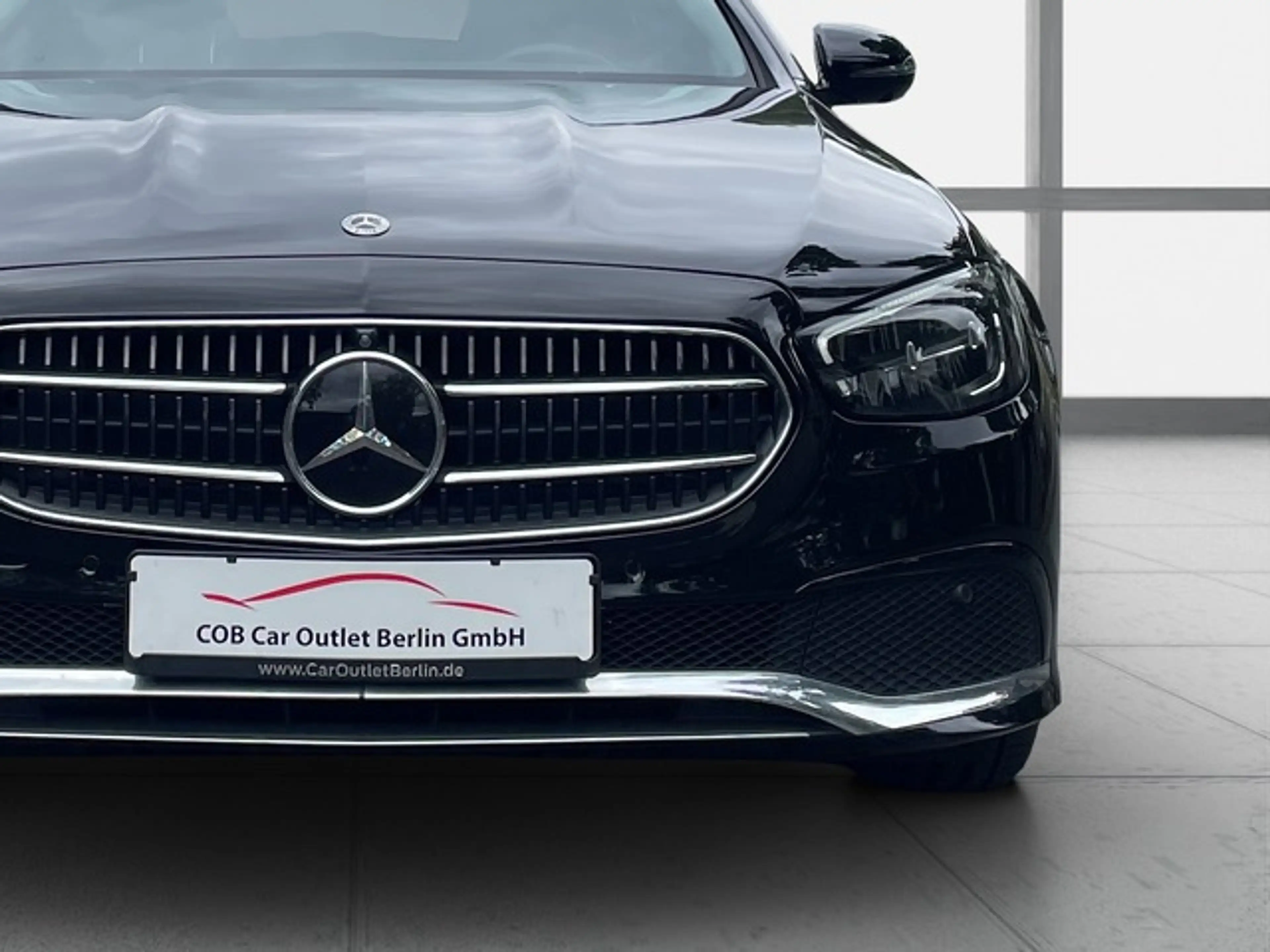 Mercedes-Benz E 400 d T 4M DISTRO LEDER KAM360 STANDHZG ALARM — photo 12