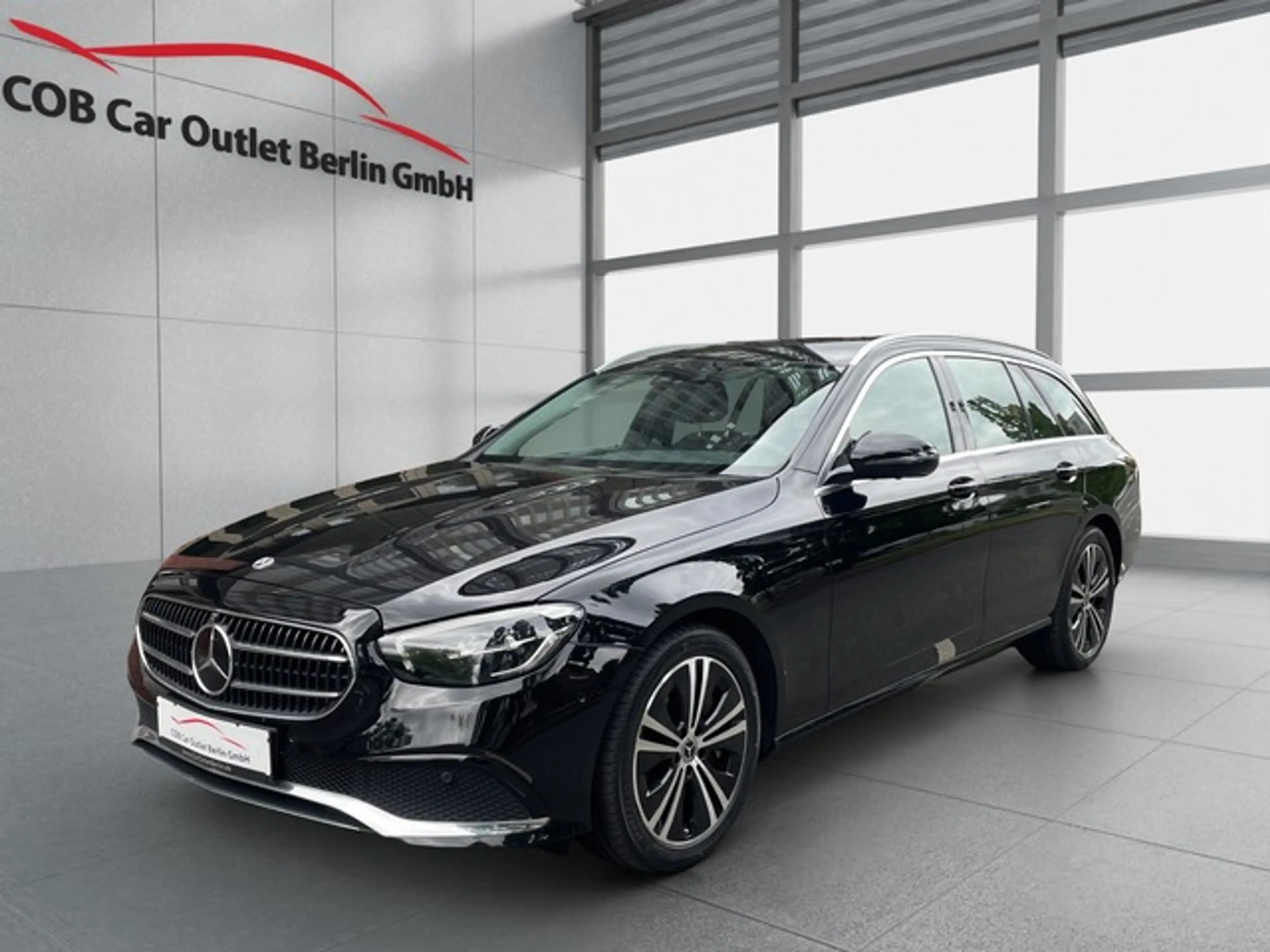 Mercedes-Benz E 400 d T 4M DISTRO LEDER KAM360 STANDHZG ALARM