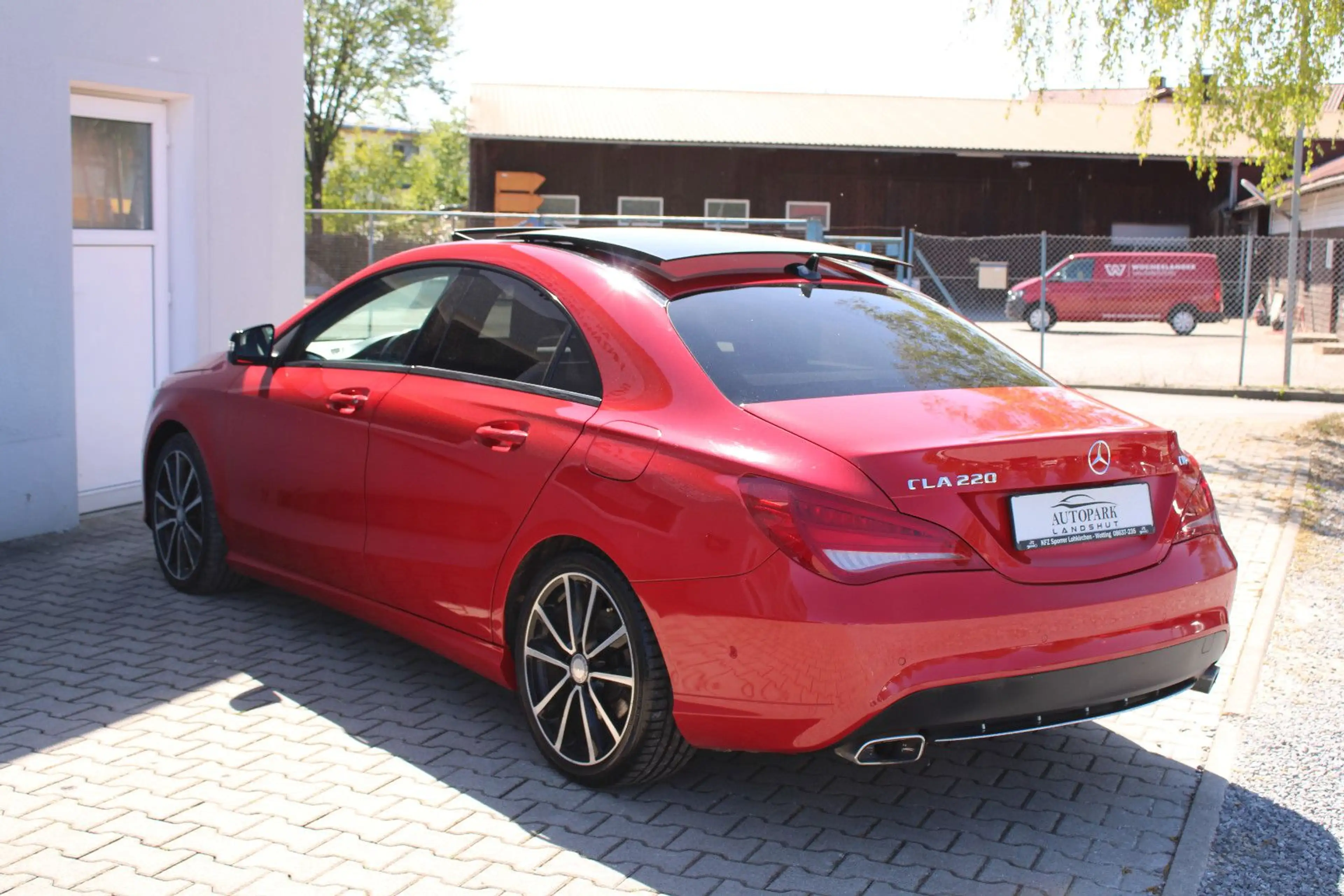 Mercedes-Benz CLA 220 CDI I R-Kamera I Navi I Panorama — photo 7