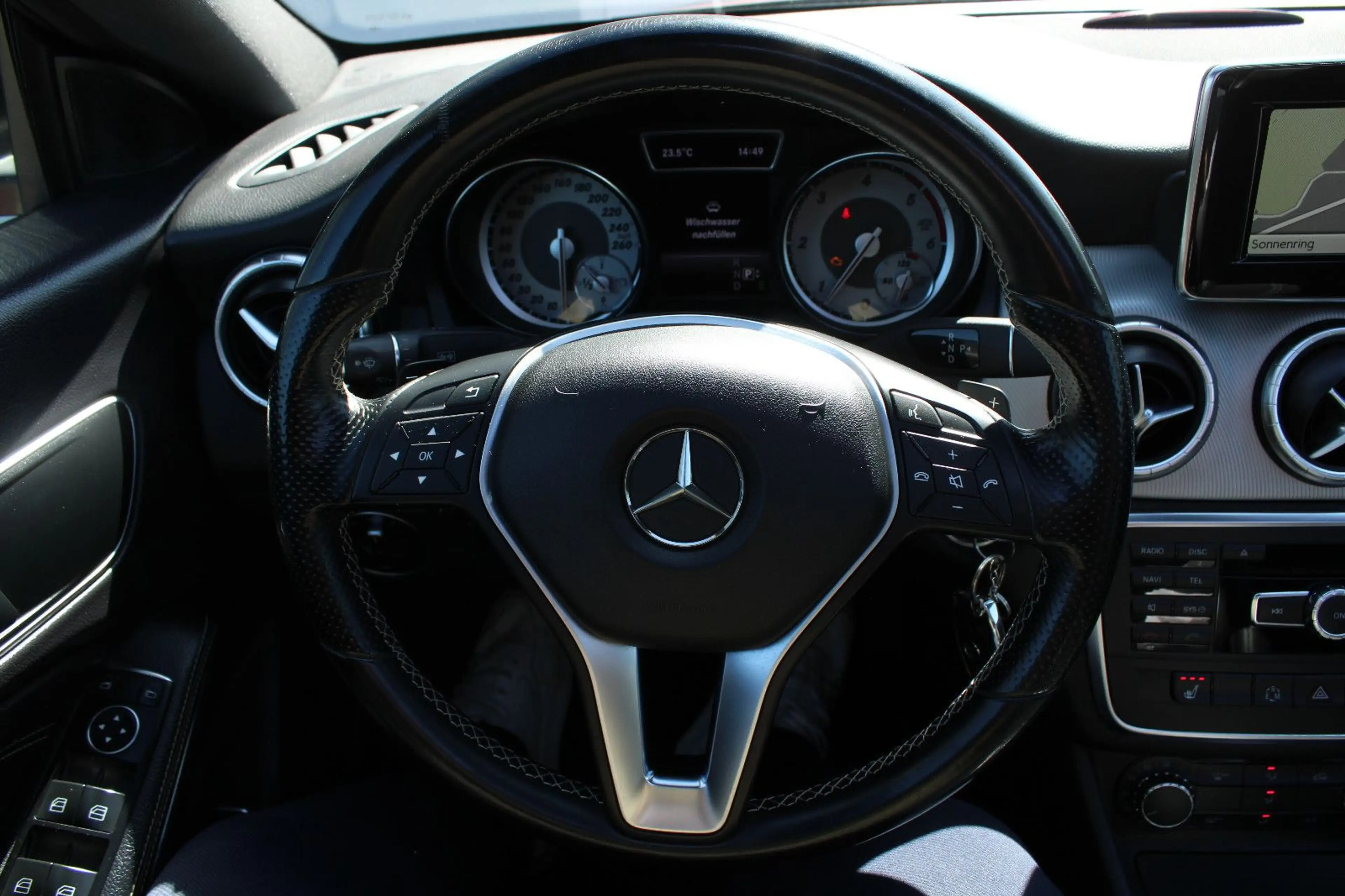Mercedes-Benz CLA 220 CDI I R-Kamera I Navi I Panorama — photo 12