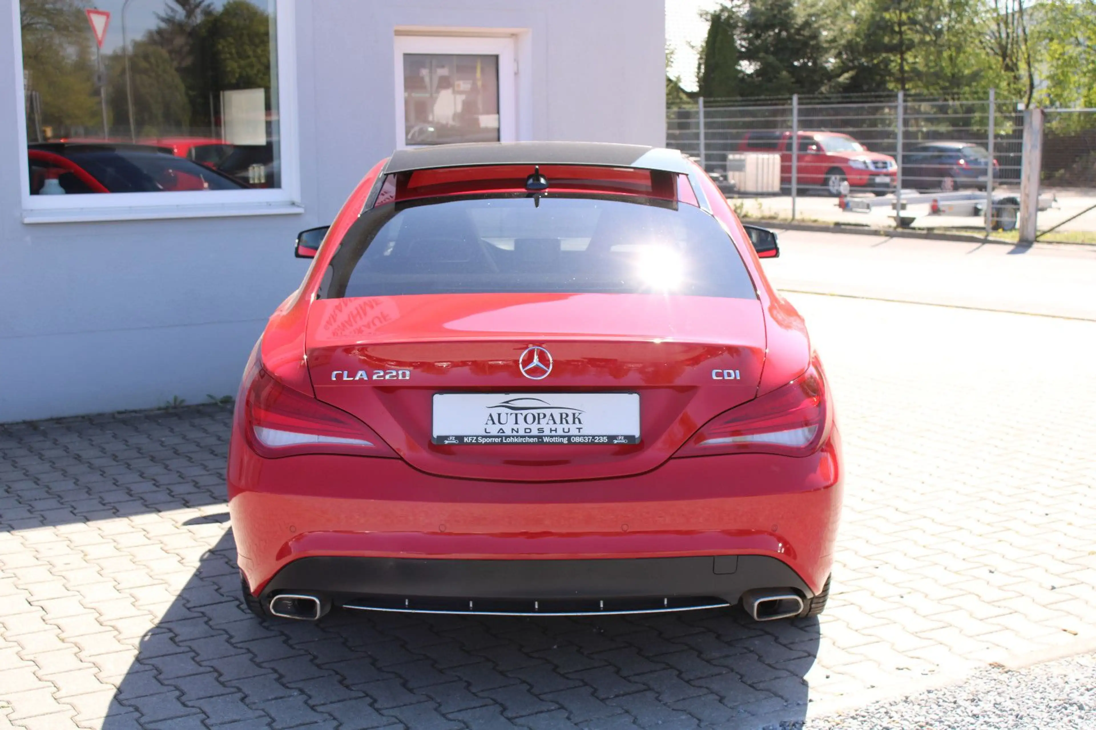 Mercedes-Benz CLA 220 CDI I R-Kamera I Navi I Panorama — photo 6