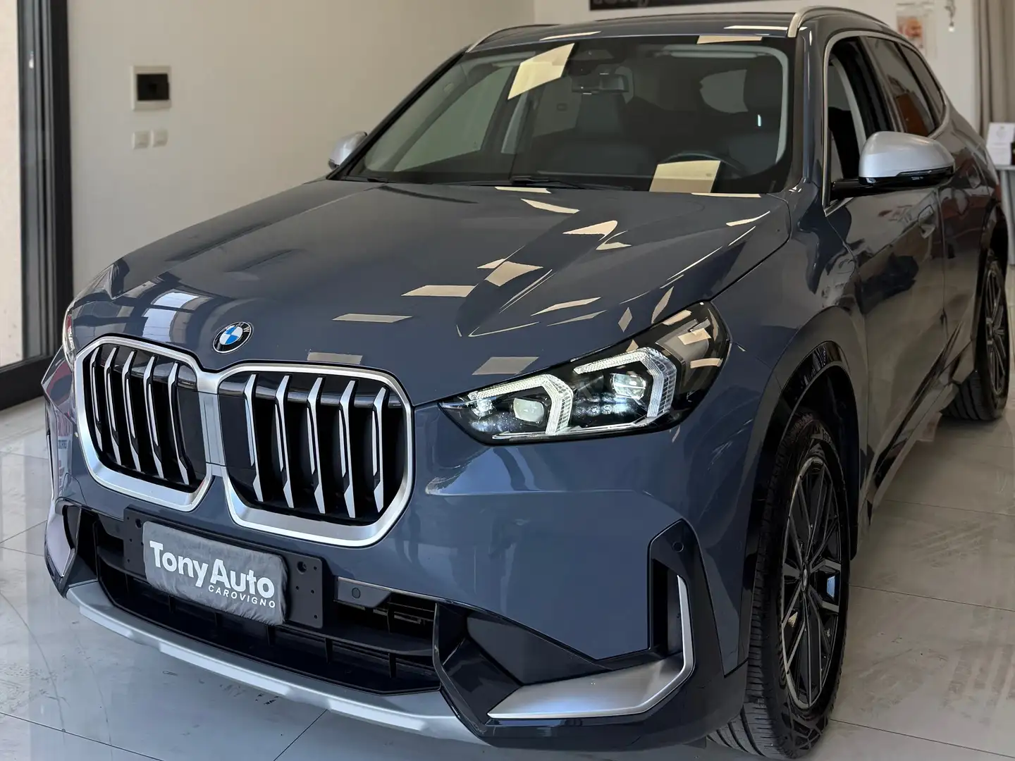 BMW X1 sdrive18d SPORT, APPLE CARPLAY,VIRTUAL.TELECAMERA Gris - 1