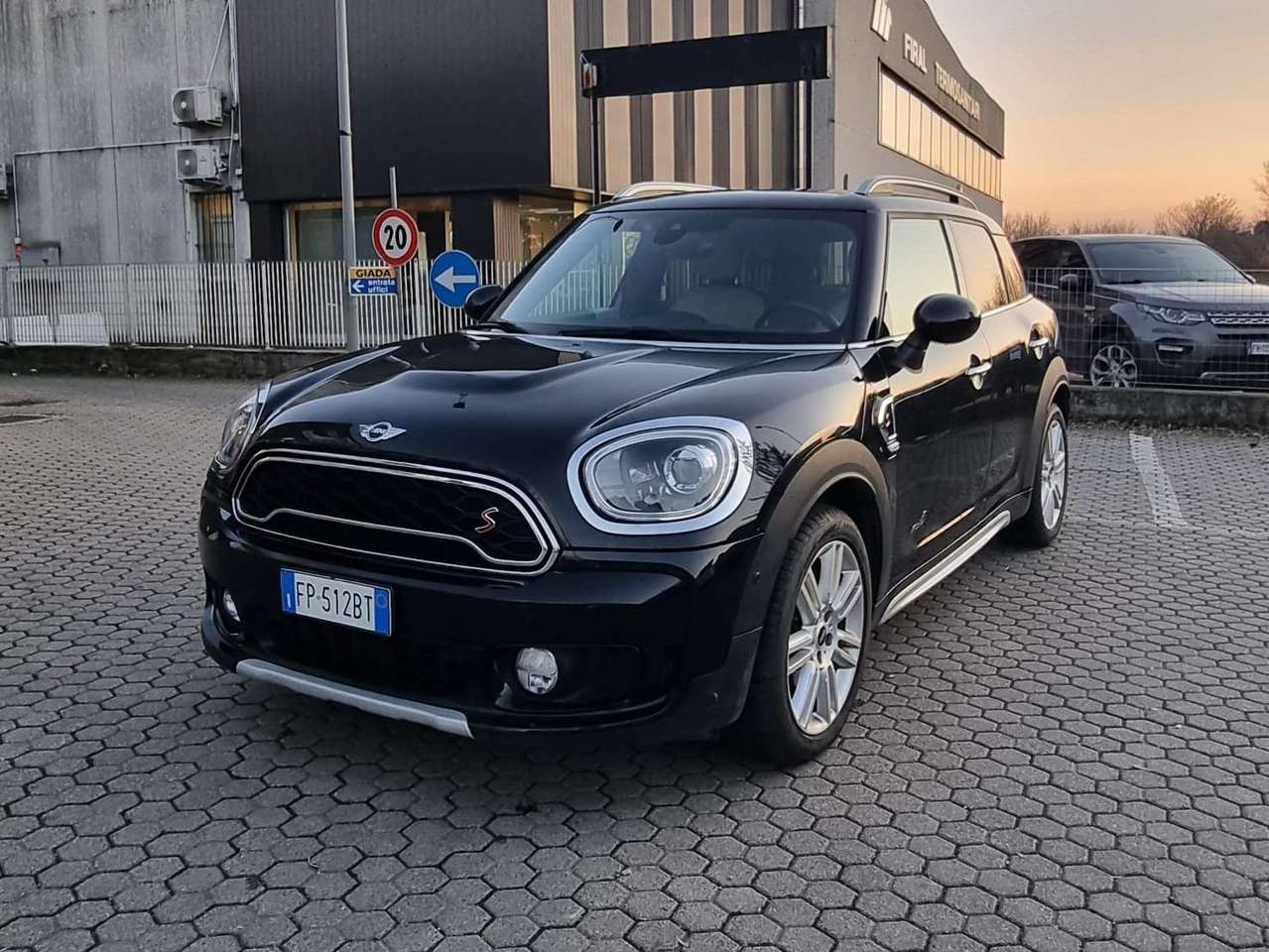 MINI Cooper SD Countryman ALL4 Hype