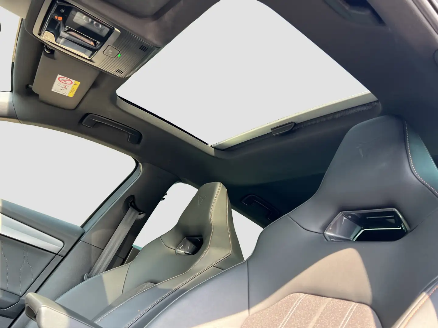 CUPRA Leon 1.4 VZ Performance | Matte | Pano | Navi | PDC Grijs - 2