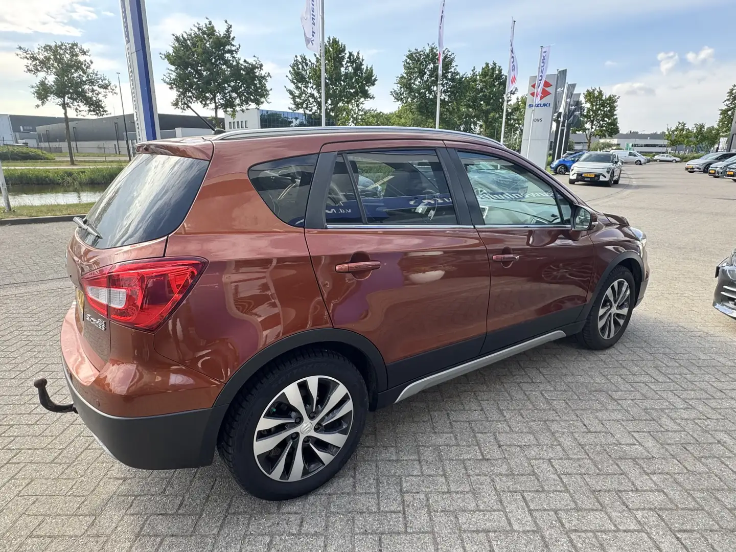 Suzuki S-Cross 1.4 Boosterjet High Executive ZEER LUXE UITVOERING Brun - 2
