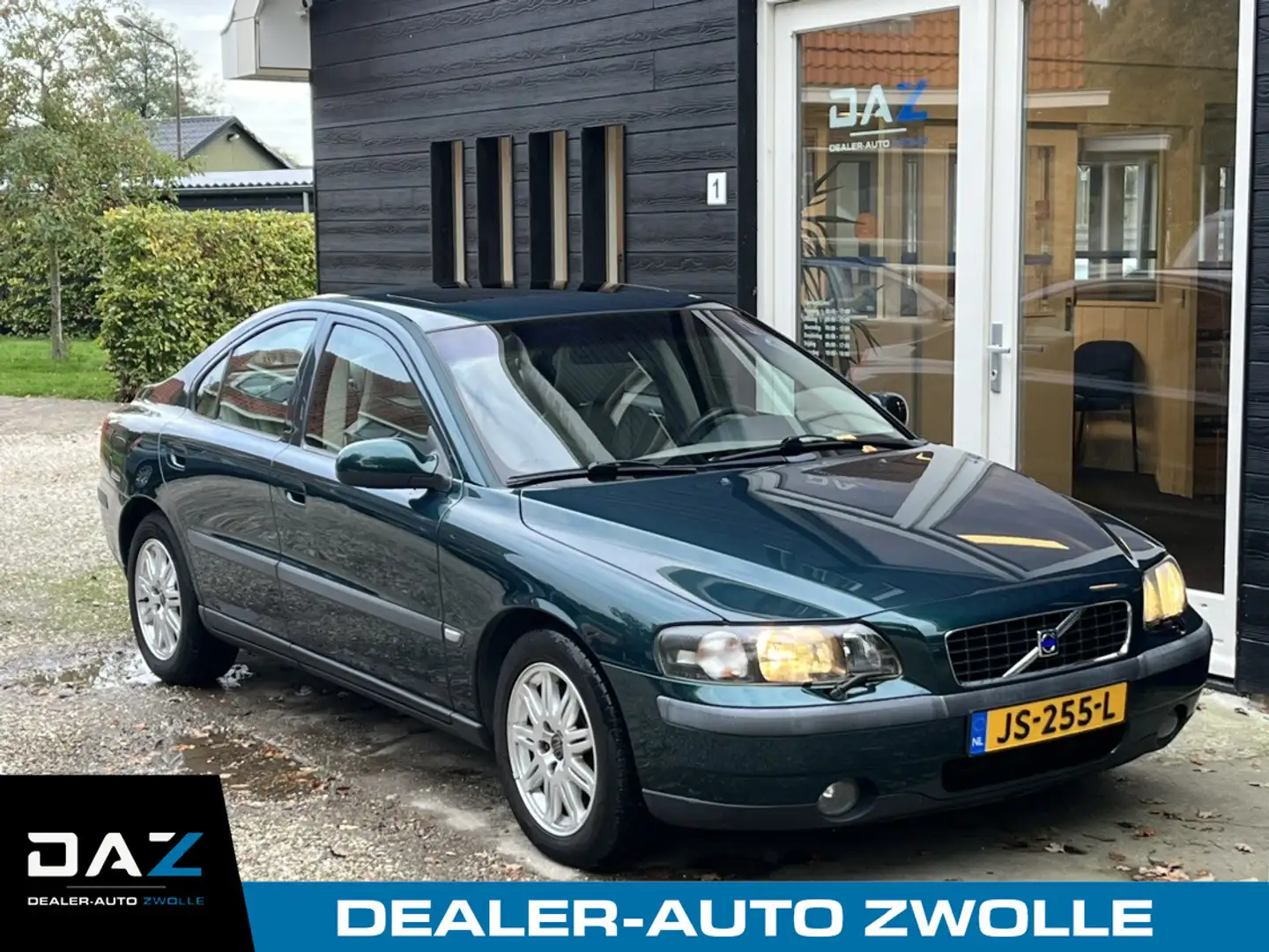 Volvo S60 2.4 T Geartronic Aut/Ecc/Leer/Dak/Youngtimer! Groen - 1