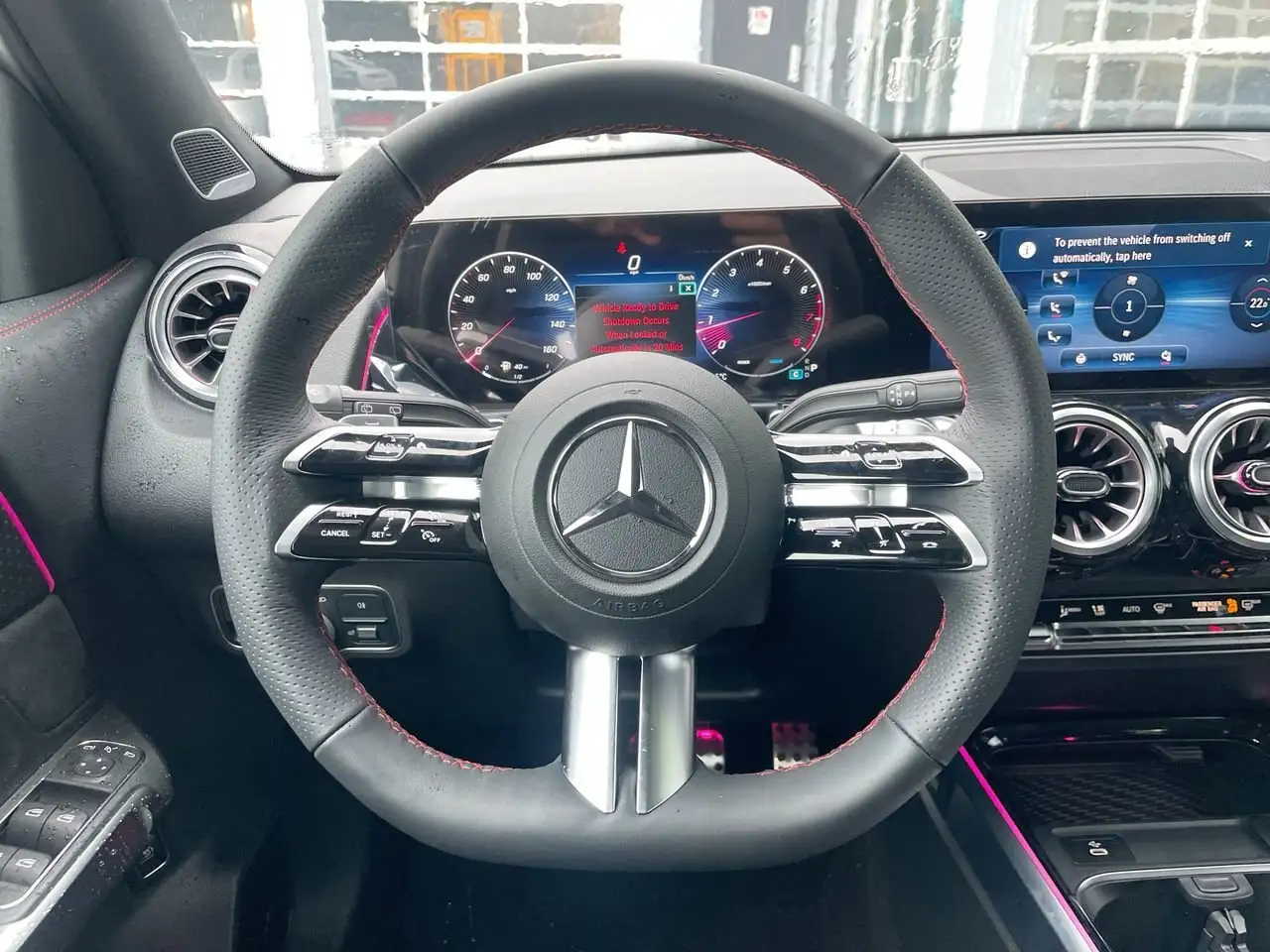 Mercedes-Benz GLB photo Mercedes-Benz GLB