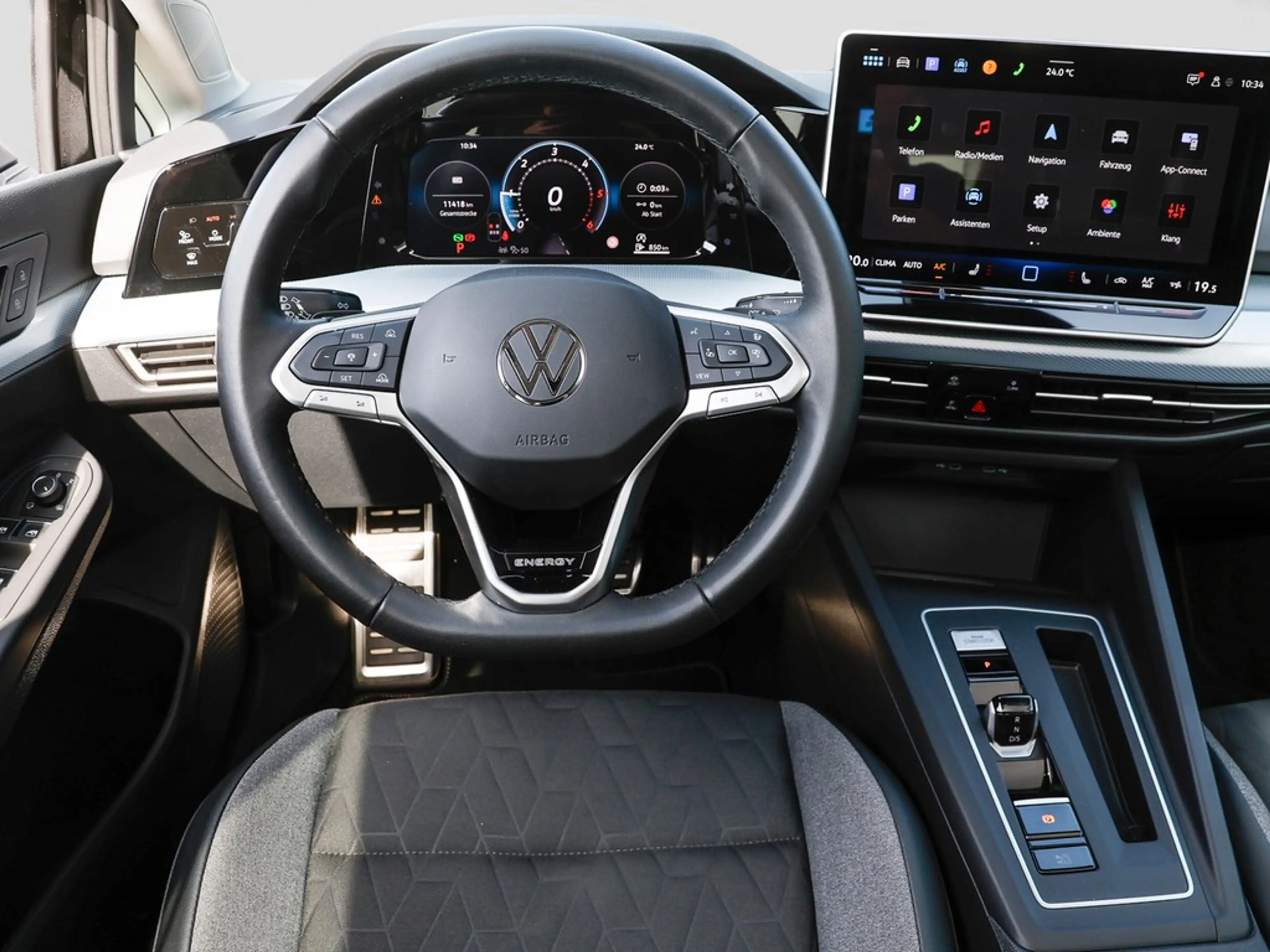 Volkswagen Golf VIII 2.0 TDI DSG Energy AHK/Navi/LEDplus — photo 14