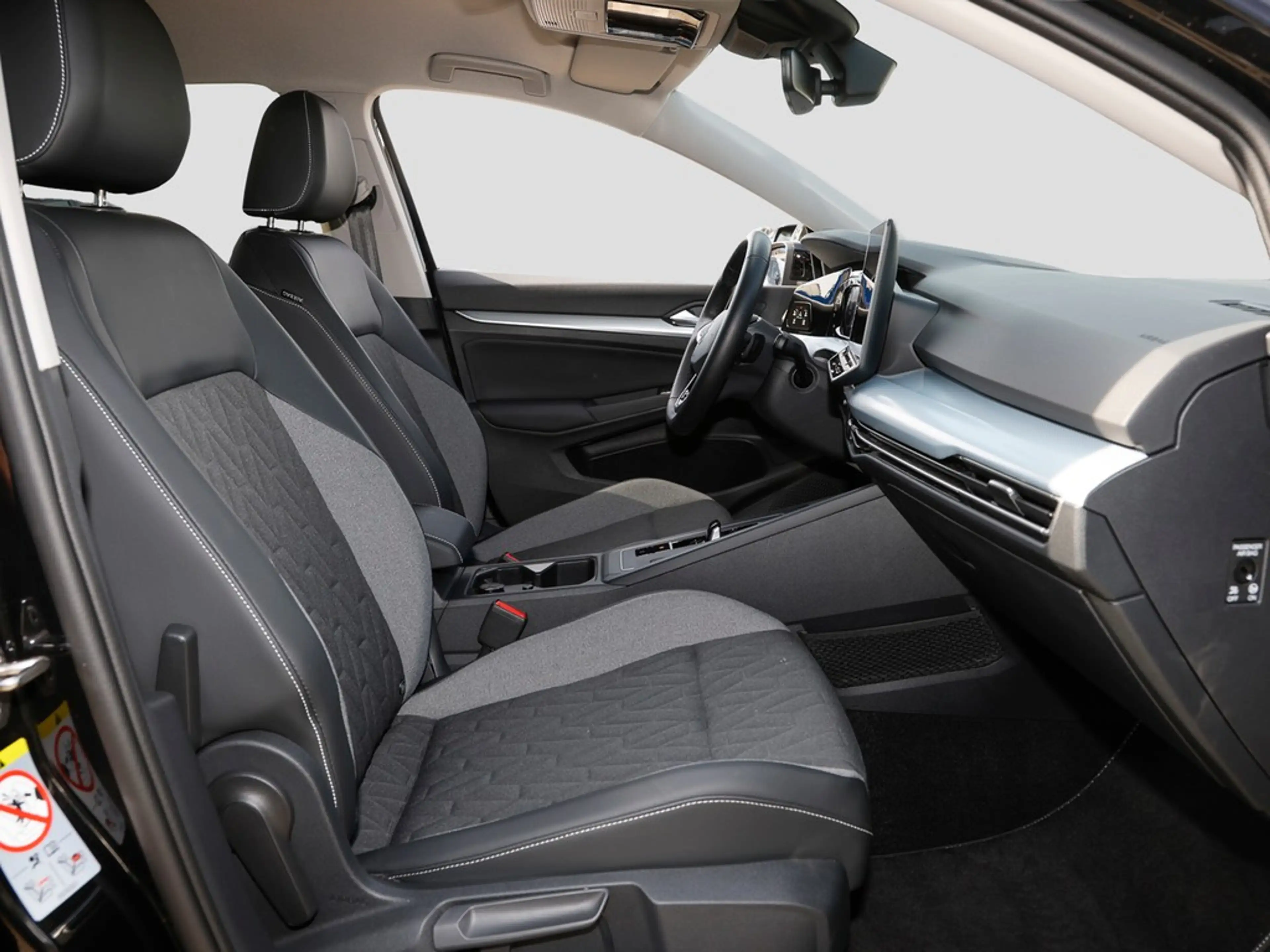 Volkswagen Golf VIII 2.0 TDI DSG Energy AHK/Navi/LEDplus — photo 8