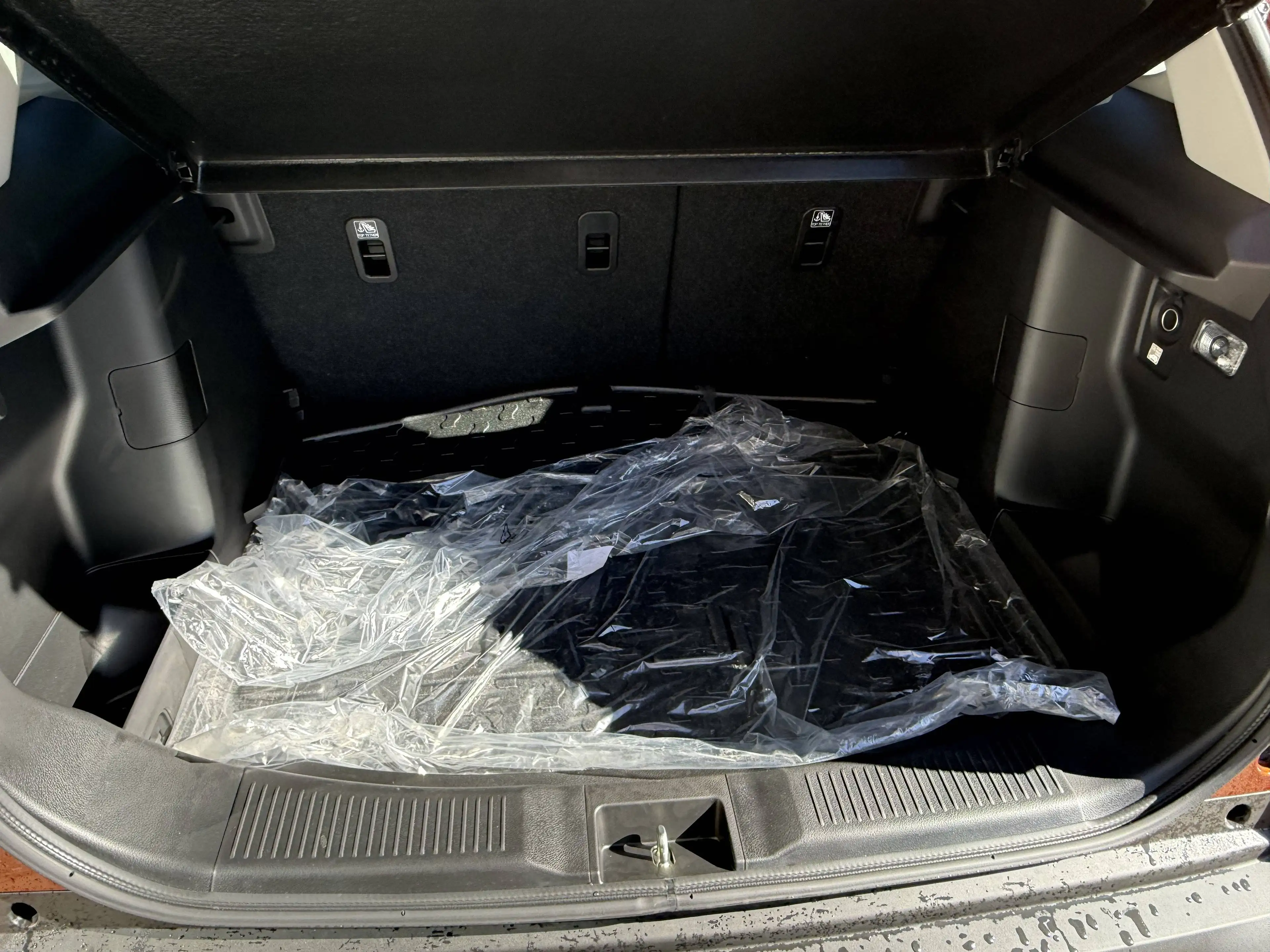 Suzuki S-Cross 1,4 Hybrid ALLGRIP shine AT - WIE NEU — photo 8