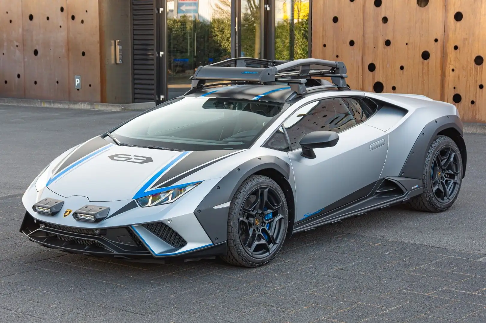 Lamborghini Huracán Sterrato *1/1499*CERAMIC*CARPLAY*STYLE* Grau - 2