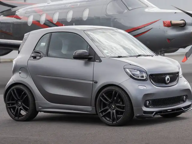 smart forTwo Brabus Optik, Automatik, 90PS, 18Zoll
