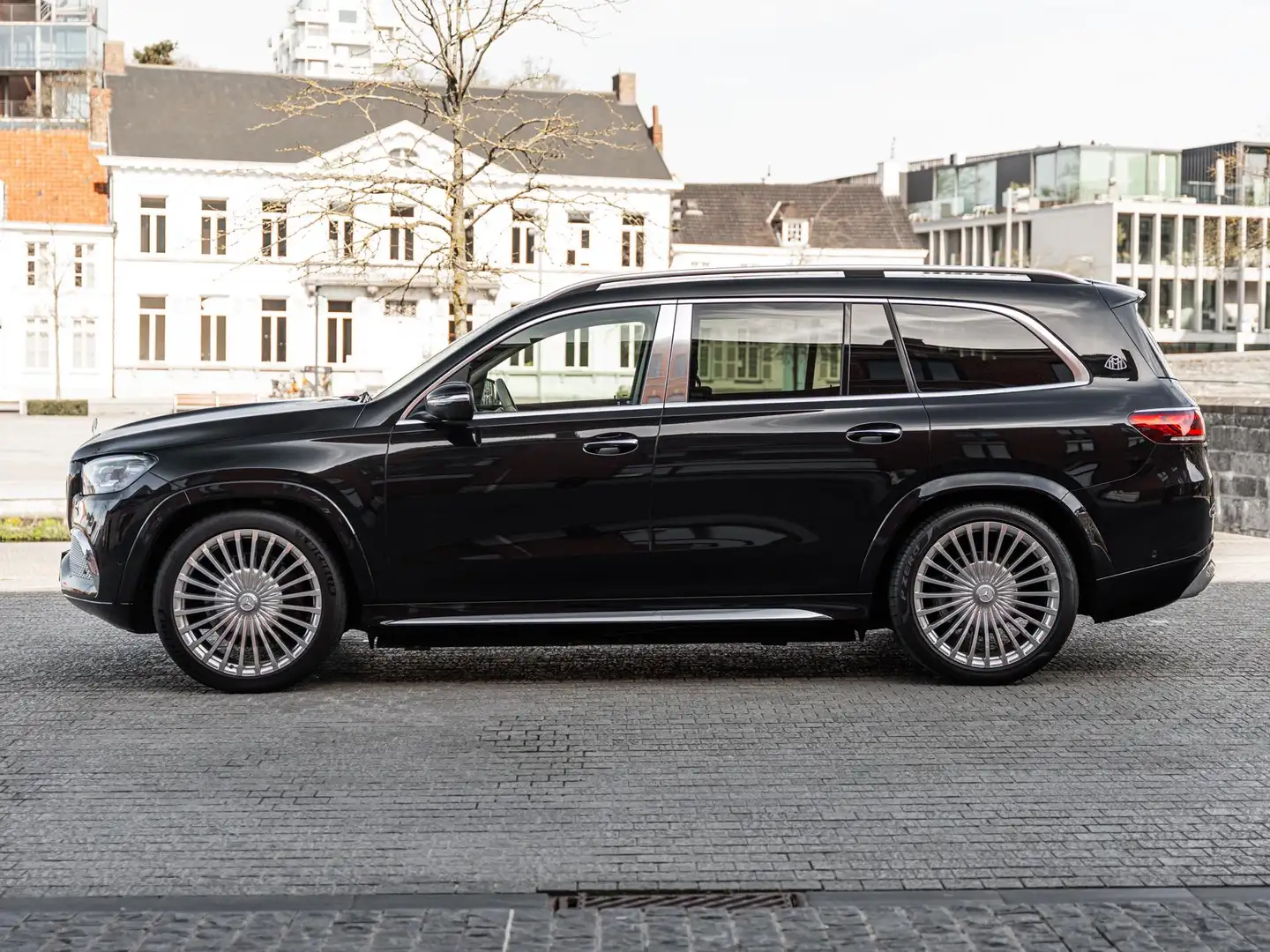Mercedes-Benz GLS 600 Maybach 4-Matic/BELGIAN CAR/FULL OPTION/FULL SERVICE HISTORY/12M WARRANTY Schwarz - 2