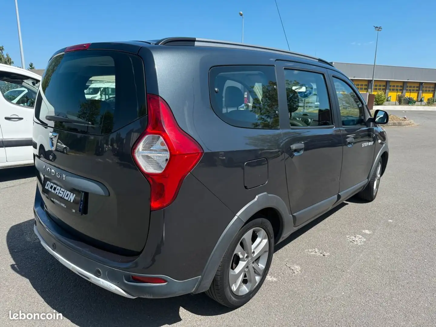 Dacia Lodgy stepway 1.2 Tce 115cv 7 places 1ere Main ètat exce Gris - 2