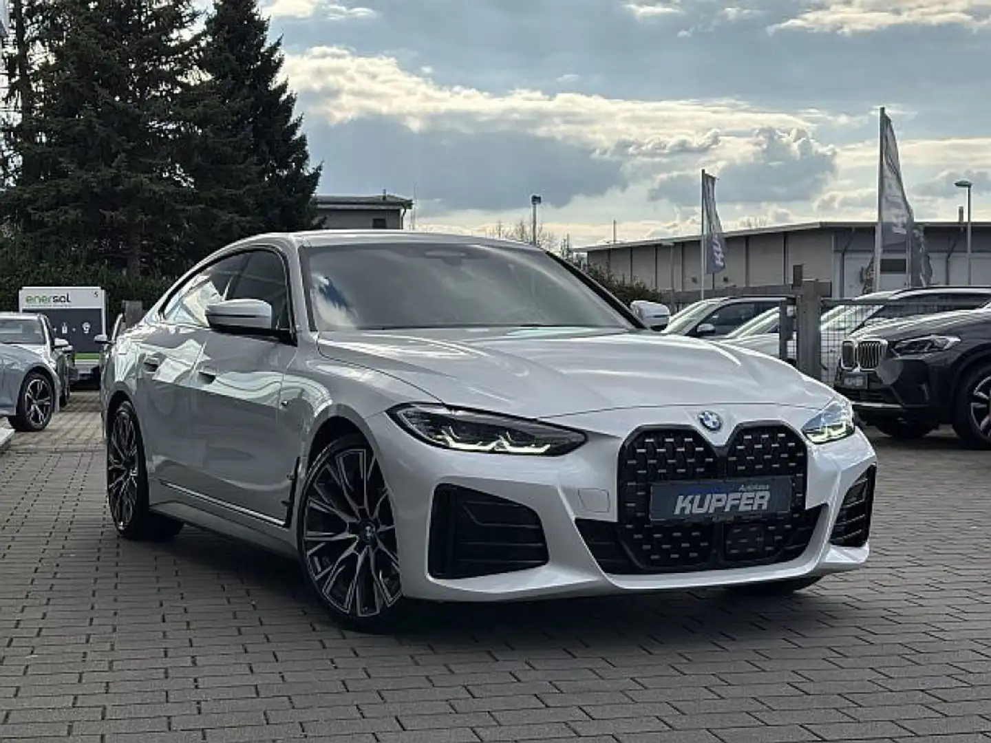 BMW 420 d xDrive M Sportpak. 20-Standhzg Weiß - 2