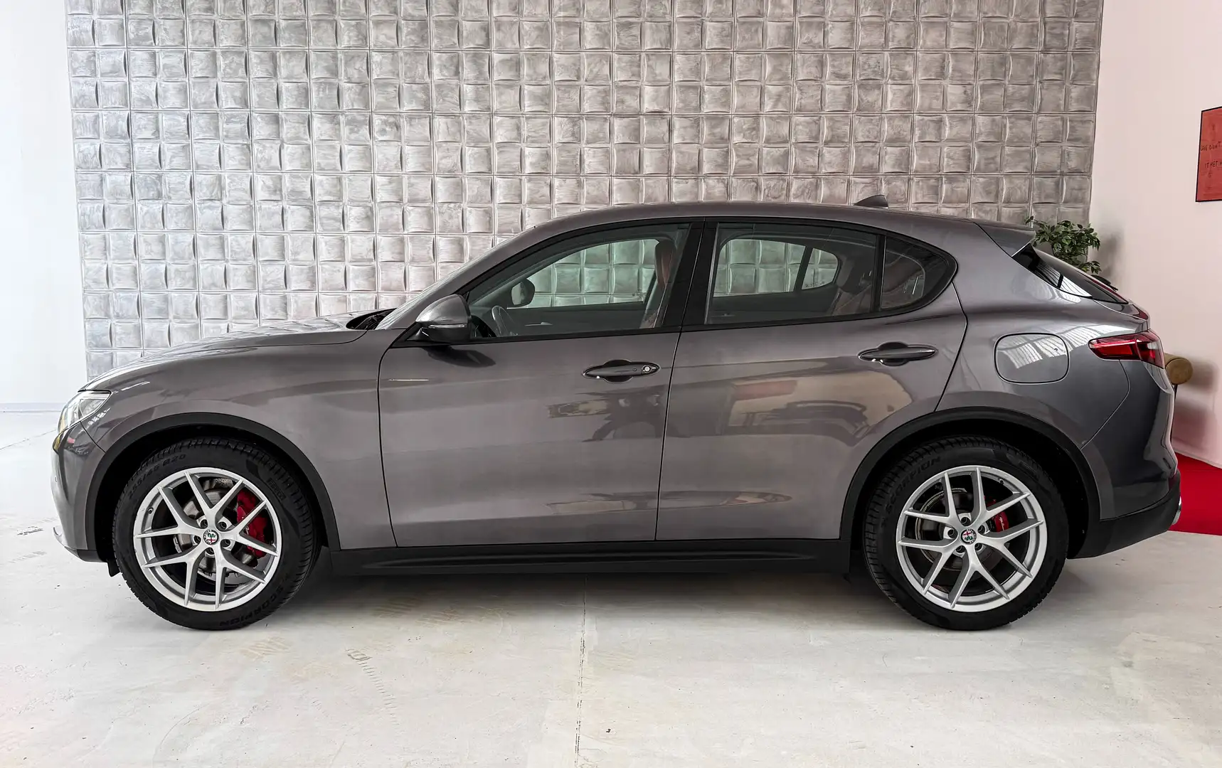 Alfa Romeo Stelvio 2.2 t Executive rwd 190cv auto - IVA ESPOSTA Grau - 2