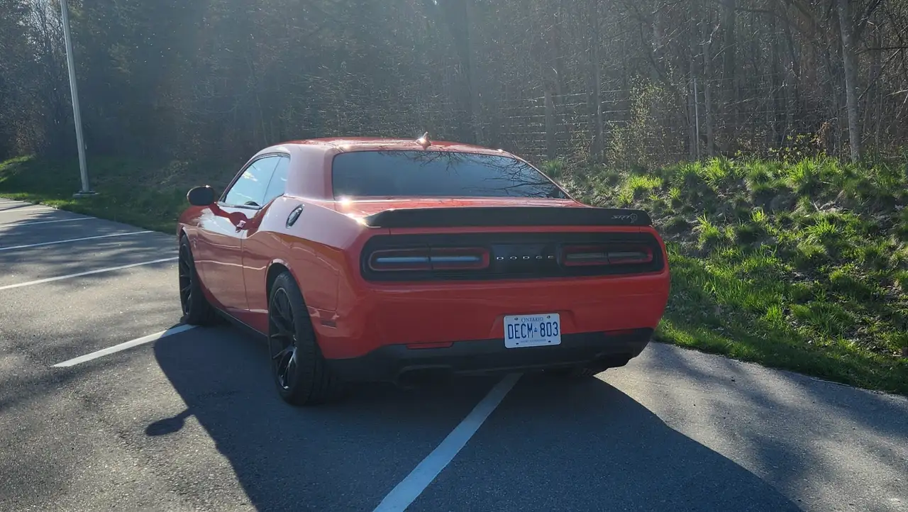 Dodge Challenger снимка Dodge Challenger