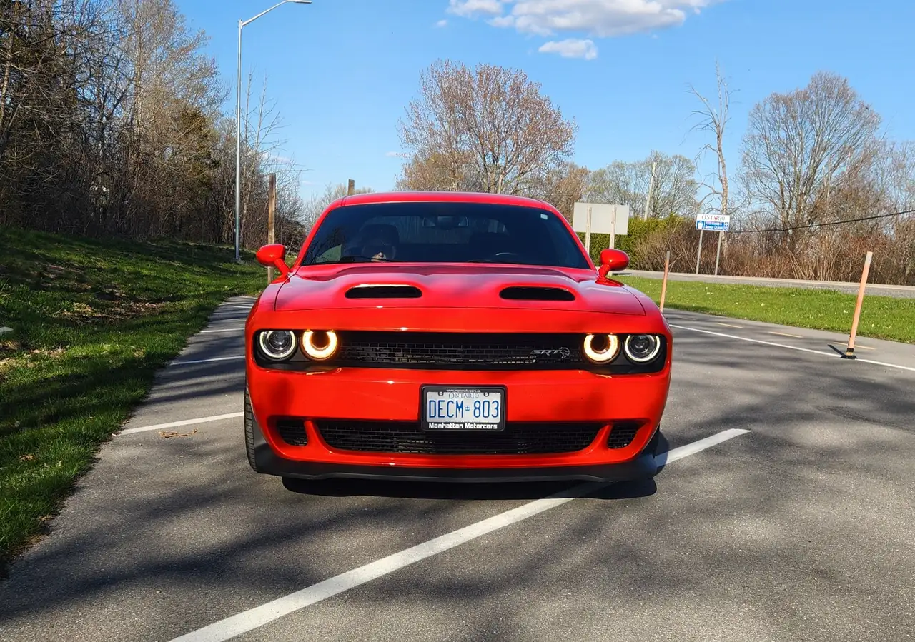 Dodge Challenger снимка Dodge Challenger