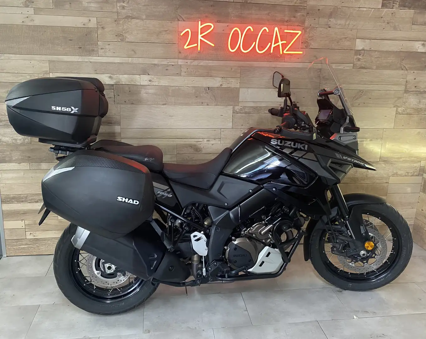 Suzuki V-Strom 1000 Gris - 1