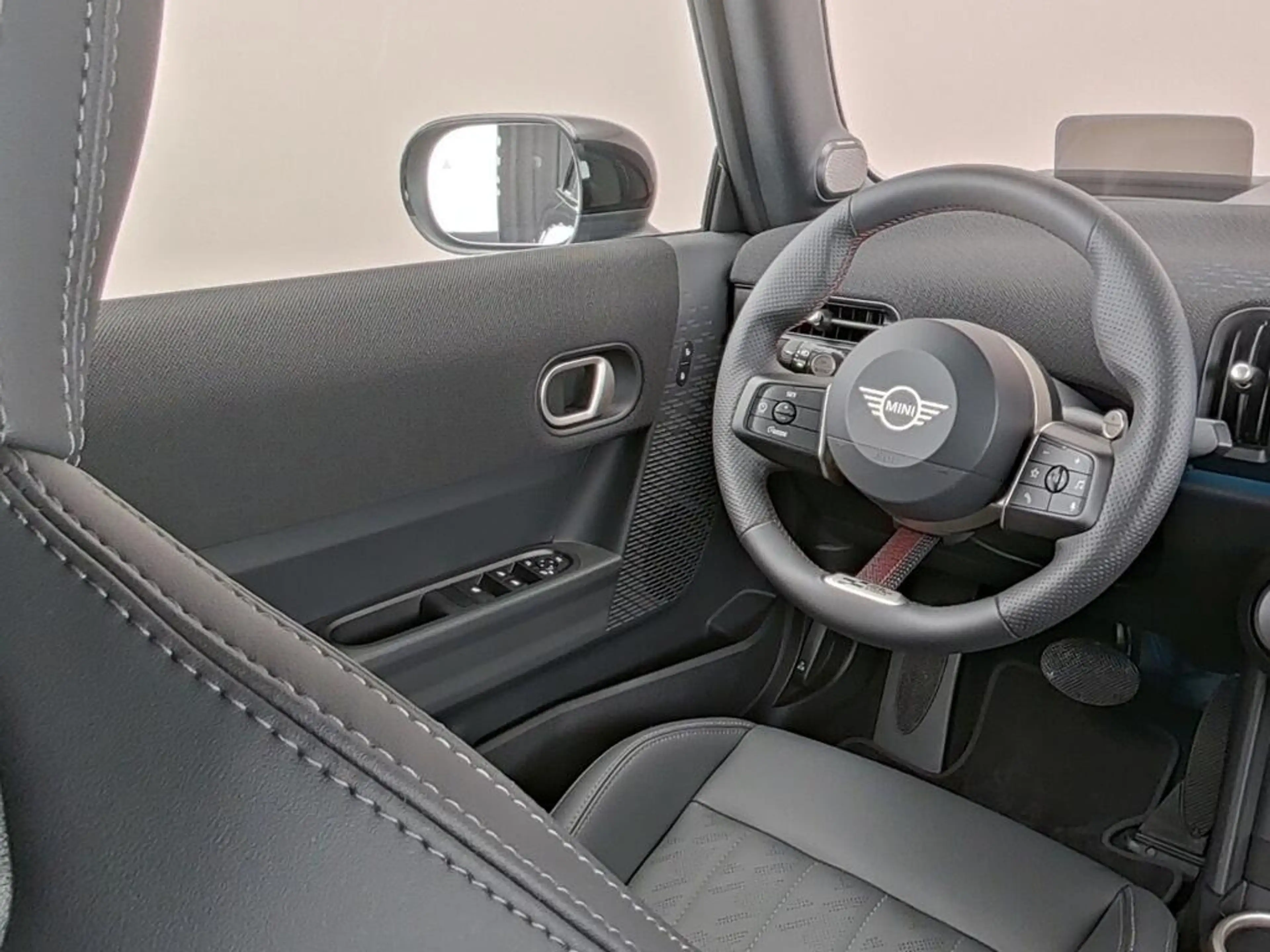 MINI Cooper S Cabrio 2.0 John Cooper Works XL — photo 4
