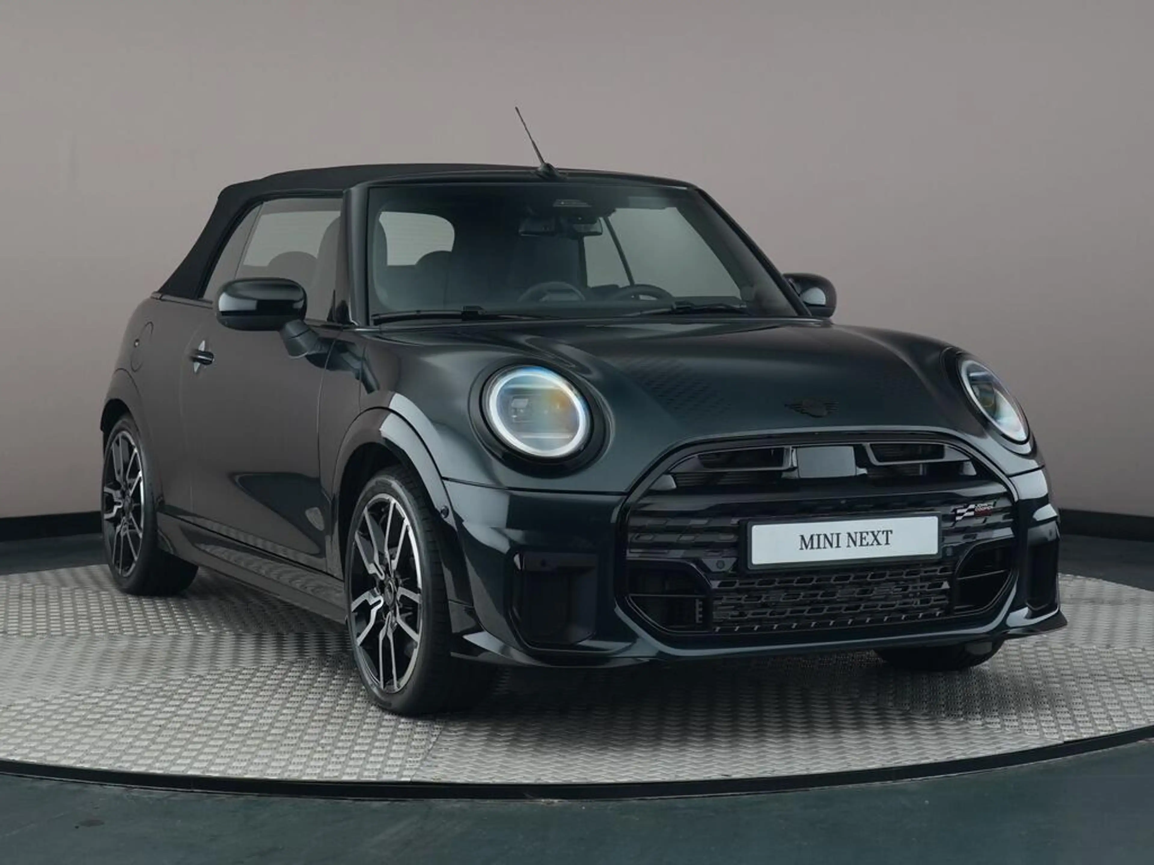 MINI Cooper S Cabrio 2.0 John Cooper Works XL — photo 3