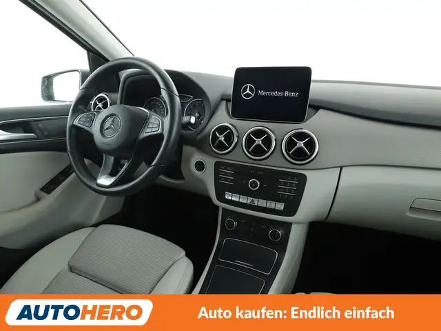 Mercedes-Benz B-Class view 13
