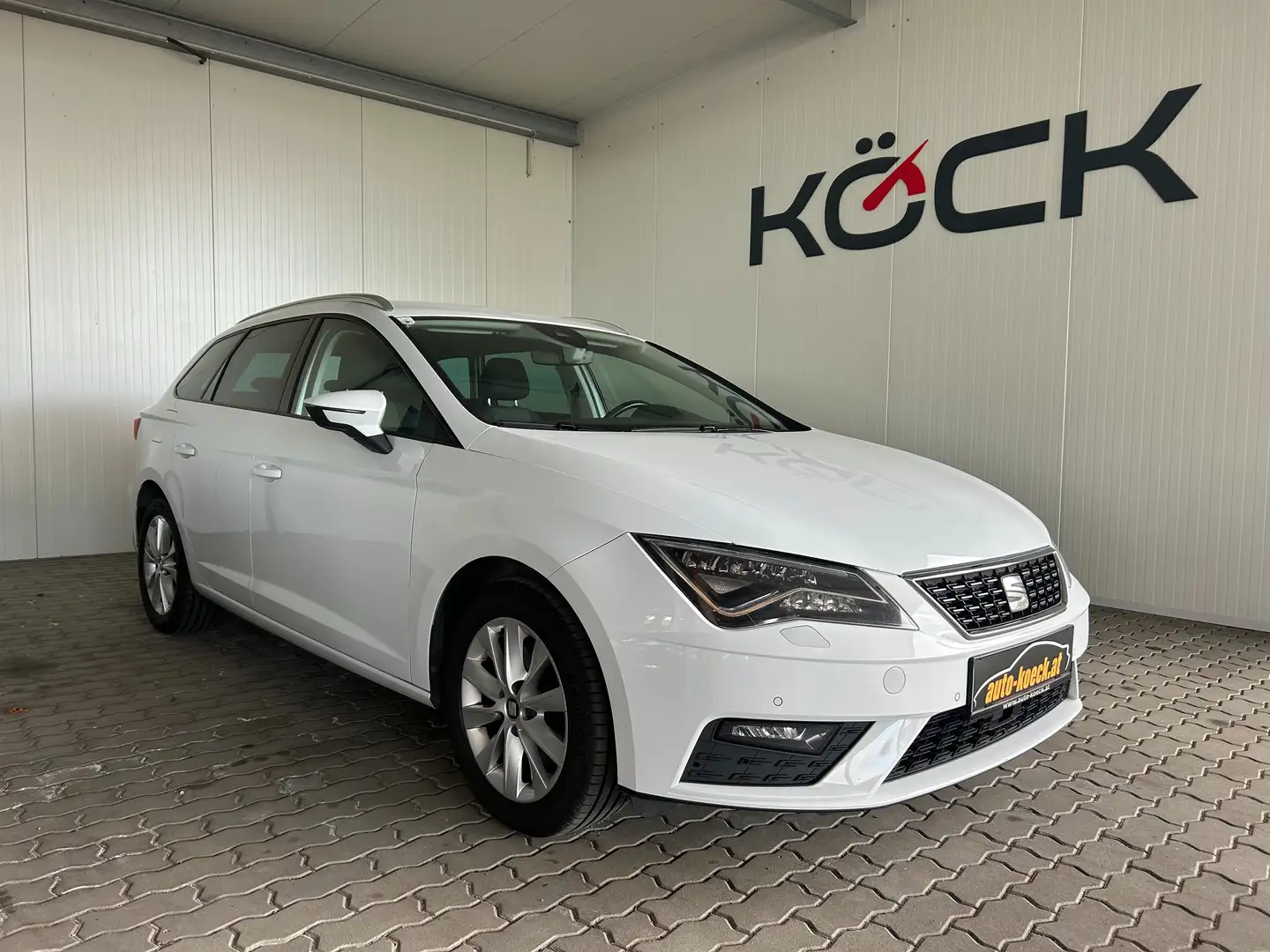 SEAT Leon Style Weiß - 1