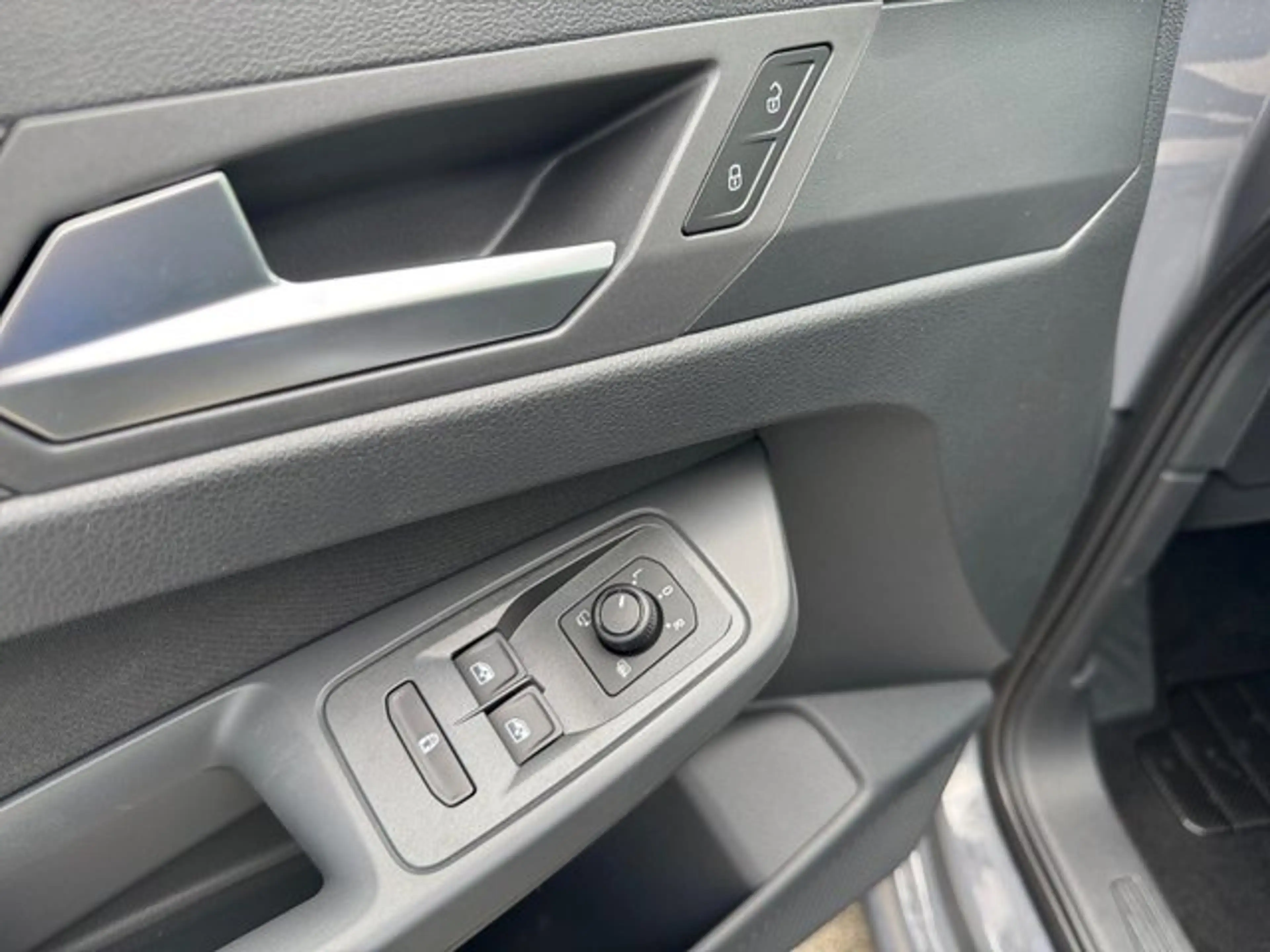 Ford Tourneo Connect Active +AHK +Standheizung — photo 14