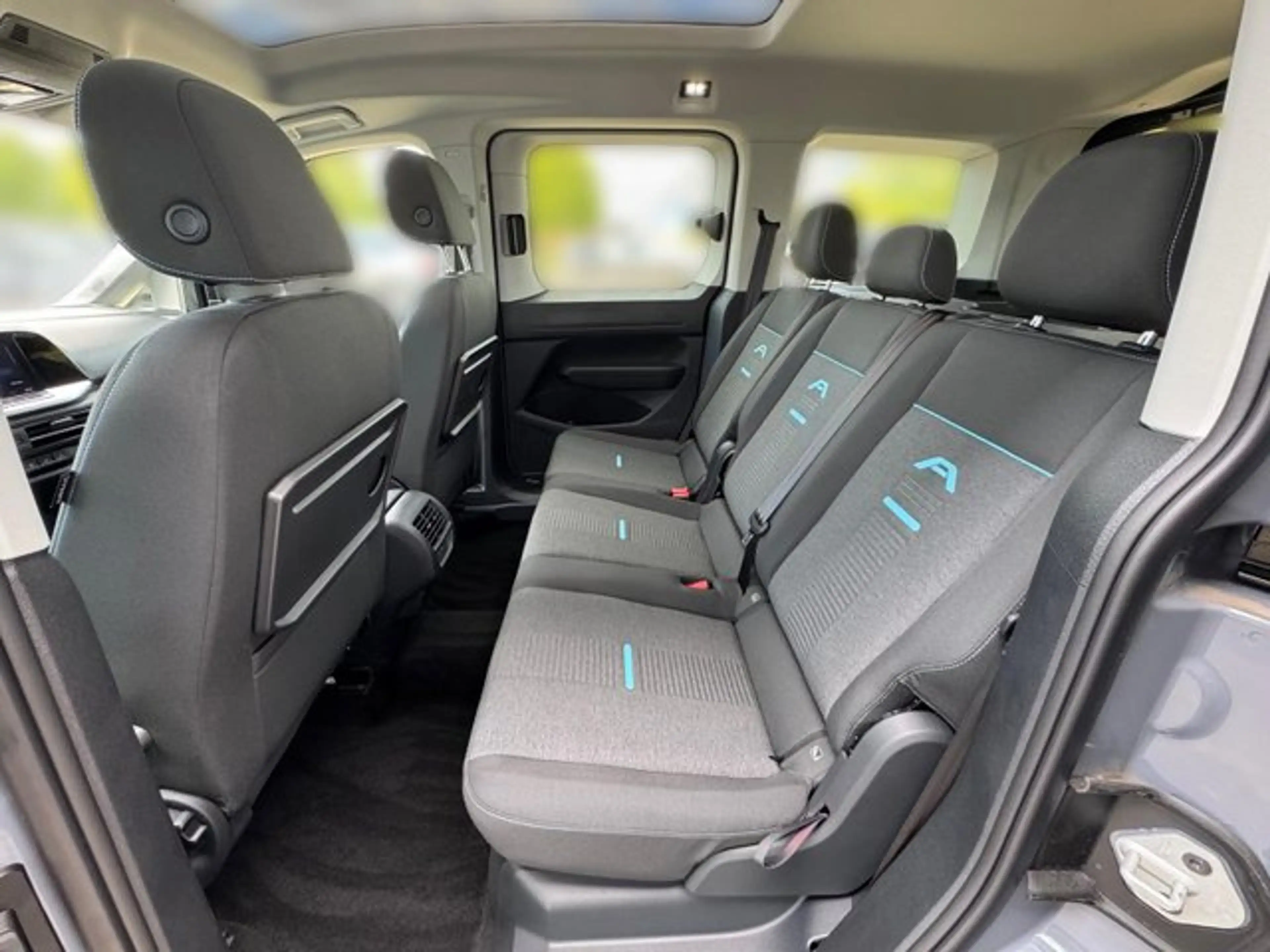 Ford Tourneo Connect Active +AHK +Standheizung — photo 11