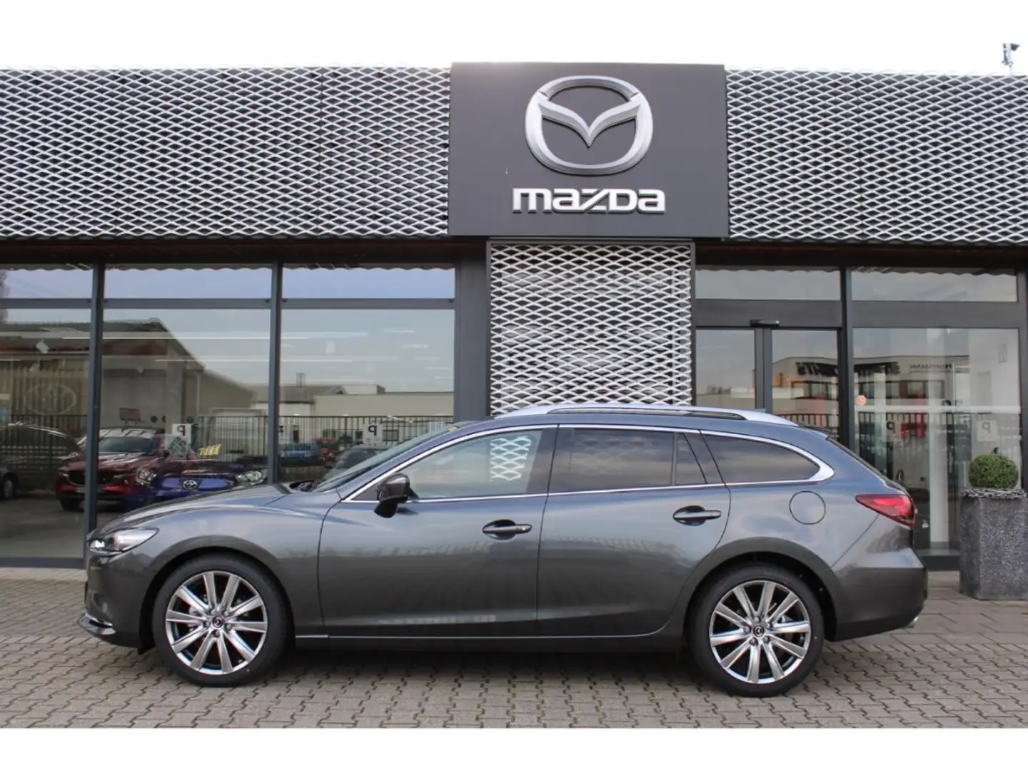 Mazda 6 SKYACTIV-G SOMO TAKUMI+NAPPA+GJ-RÄDER+AHK !! Gris - 2