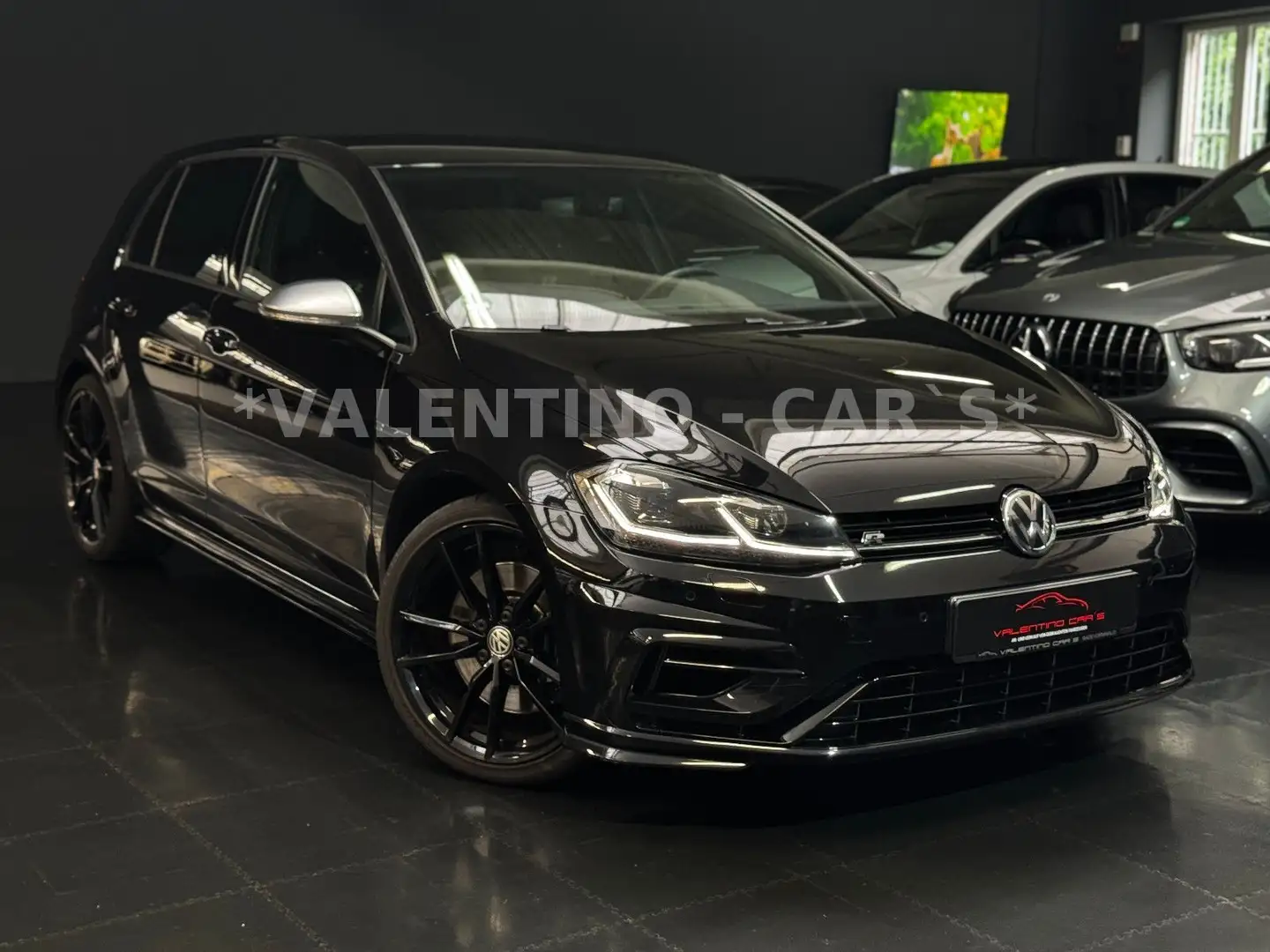 Volkswagen Golf VII Lim. R 7.5/4M/DSG/Virtual/Nav/ACC/Kam Noir - 1