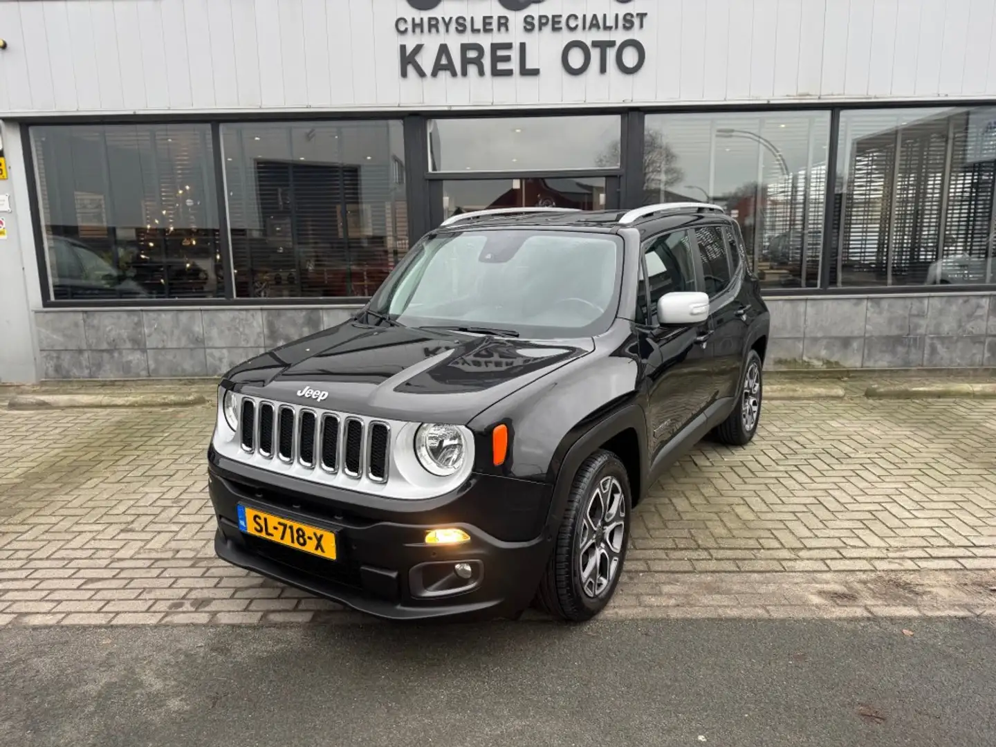 Jeep Renegade 1.4 MultiAir Limited Schwarz - 1
